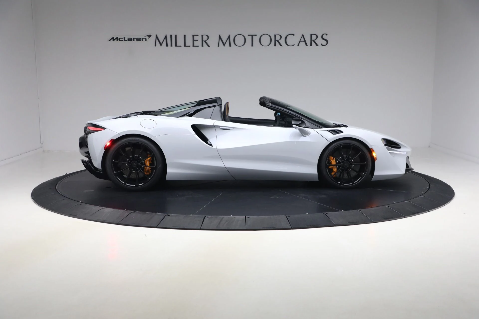 mph007_2127353232_New_2026_Mc_Laren_Artura_Spider_Vision_ede0785830