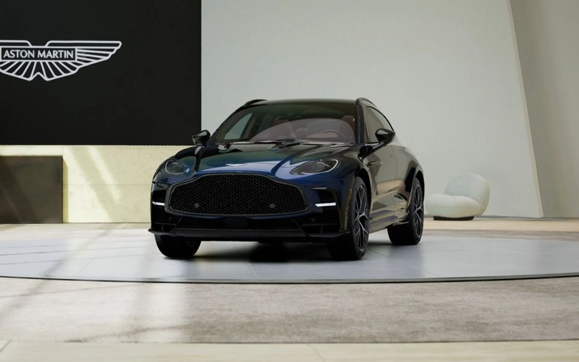 mph007_2132419111_New_2026_Aston_Martin_DBX_S_In_Transit_1b2ea62705