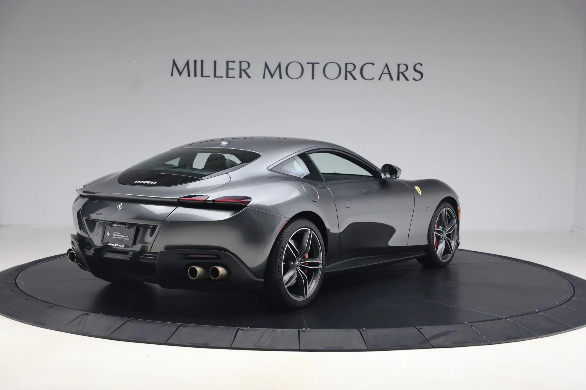 mph007_2135233617_Used_2023_Ferrari_Roma_1790957659_d7b5807c5a