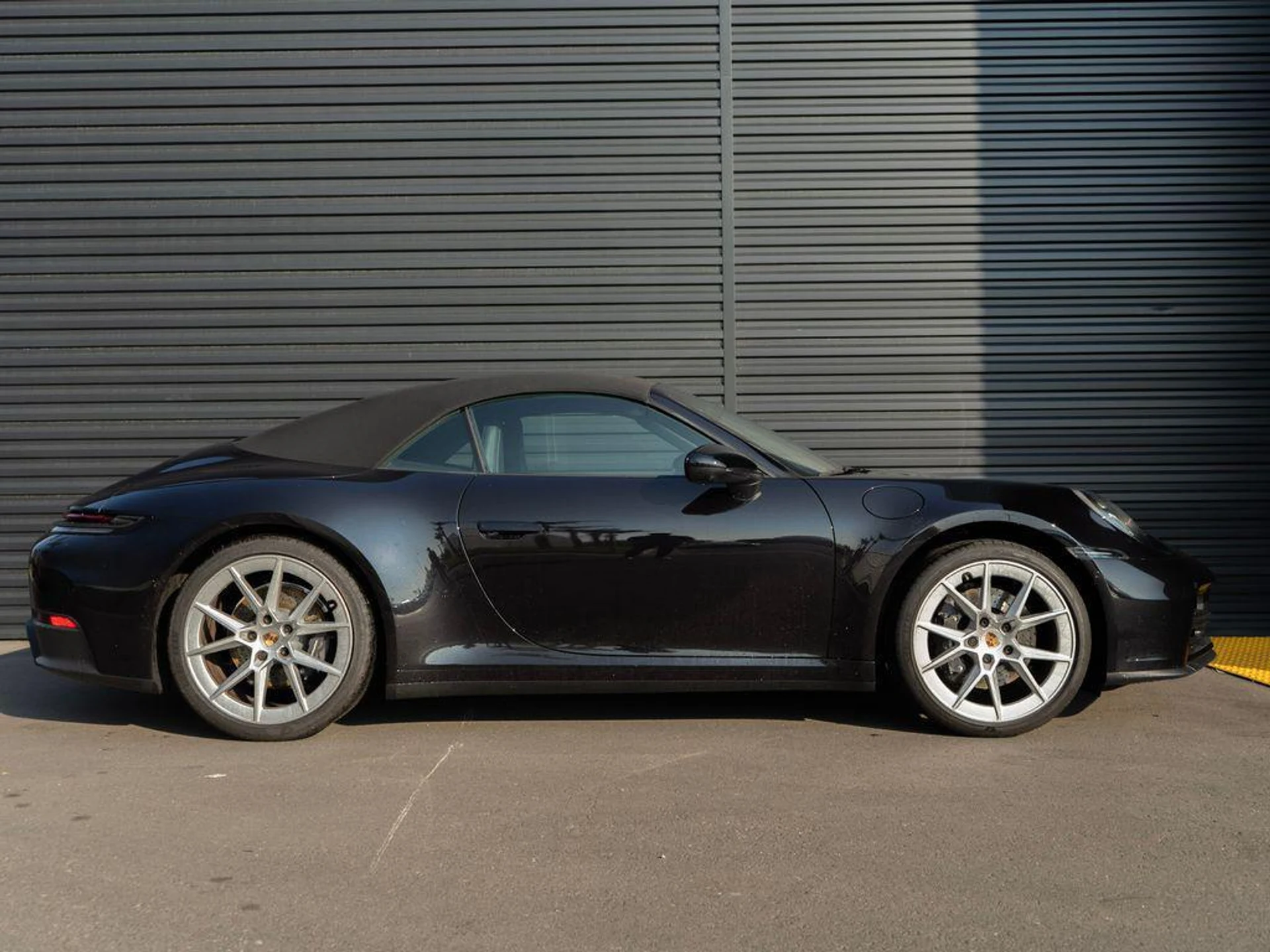 mph007_2139494327_zjky_KMREQ_8_C4_FQU_8_N_Bsr_Rr_Whl_Sk_f83b8334bc