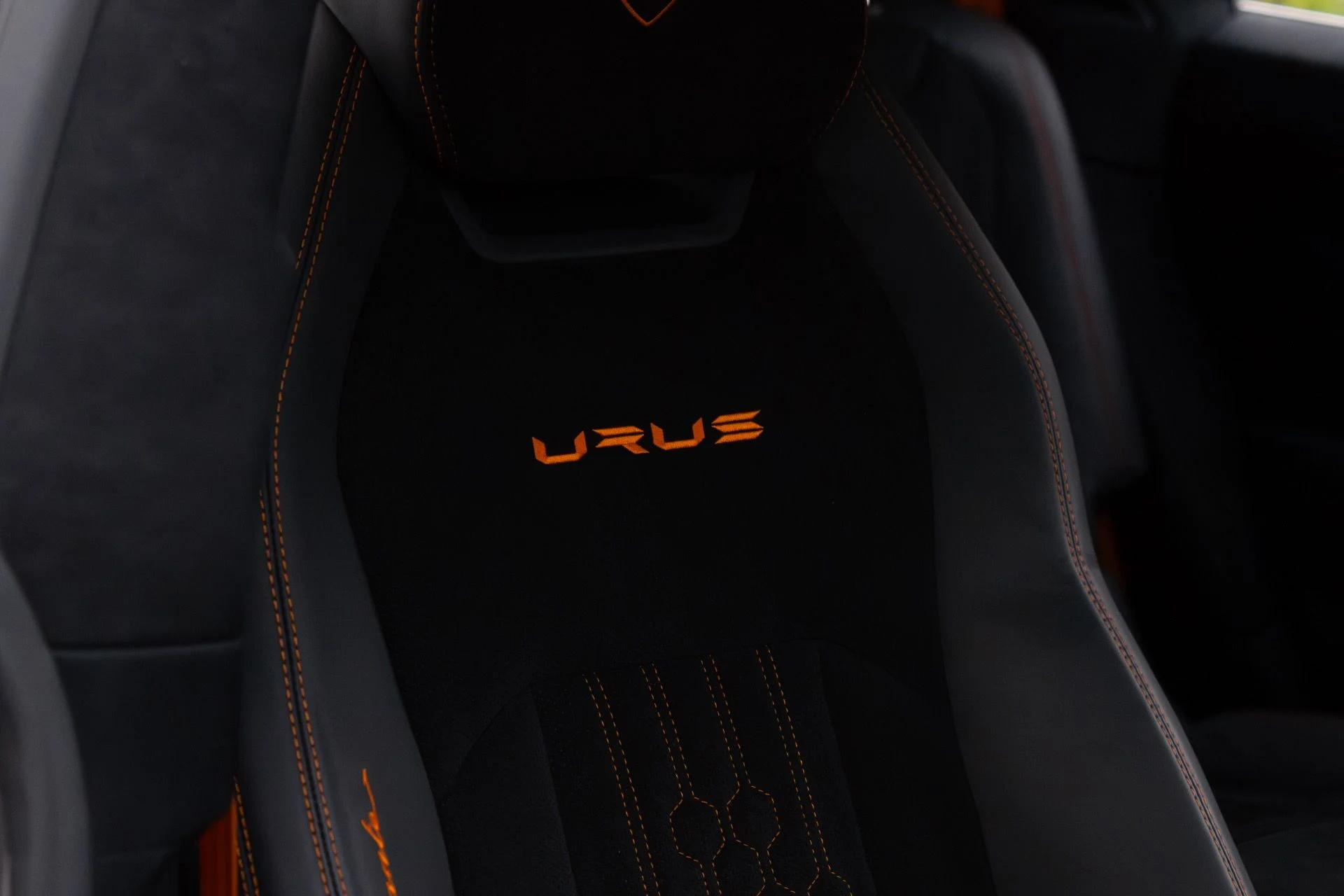 mph007_214345056_Used_2023_Lamborghini_Urus_Performante_1764644913_ef66dd82d8