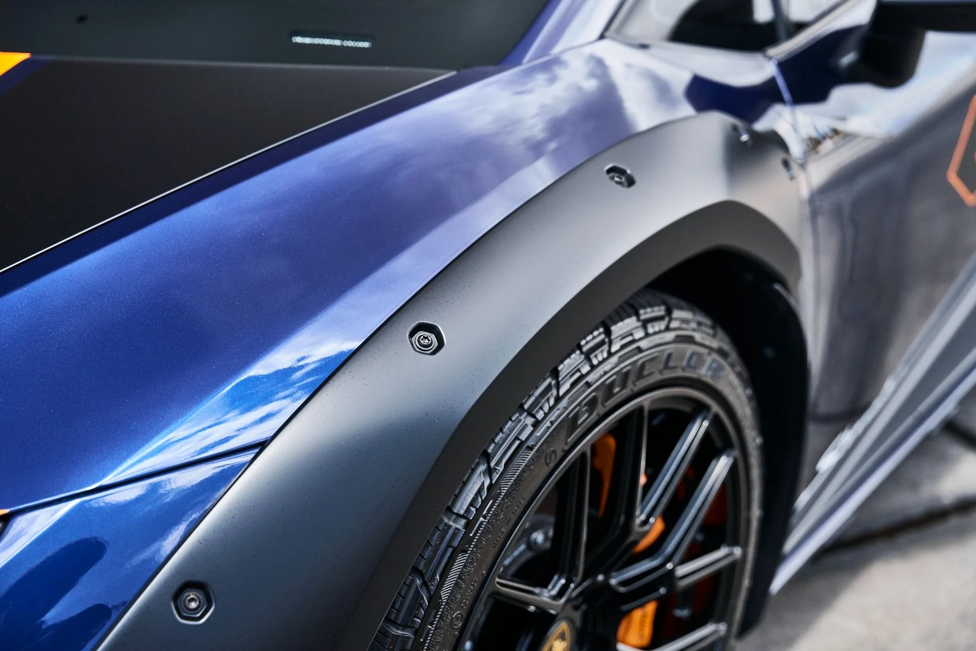 mph007_2150059753_Used_2023_Lamborghini_Huracan_Sterrato_Base_1780101709_56d561175a