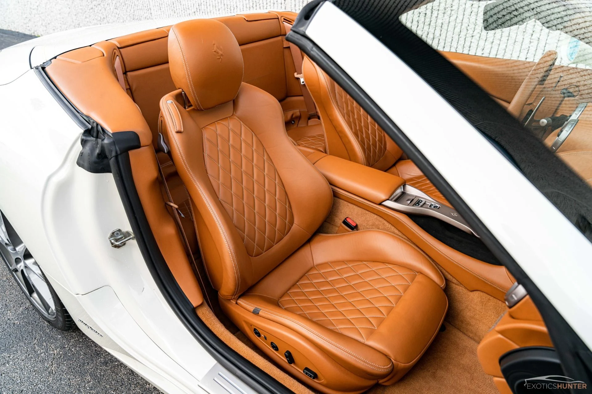 mph007_2158465341_Used_2011_Ferrari_California_NA_V8_DCT_Hardtop_Vert_Ferrari_Loaded_with_Options_1689719392_90a1254041