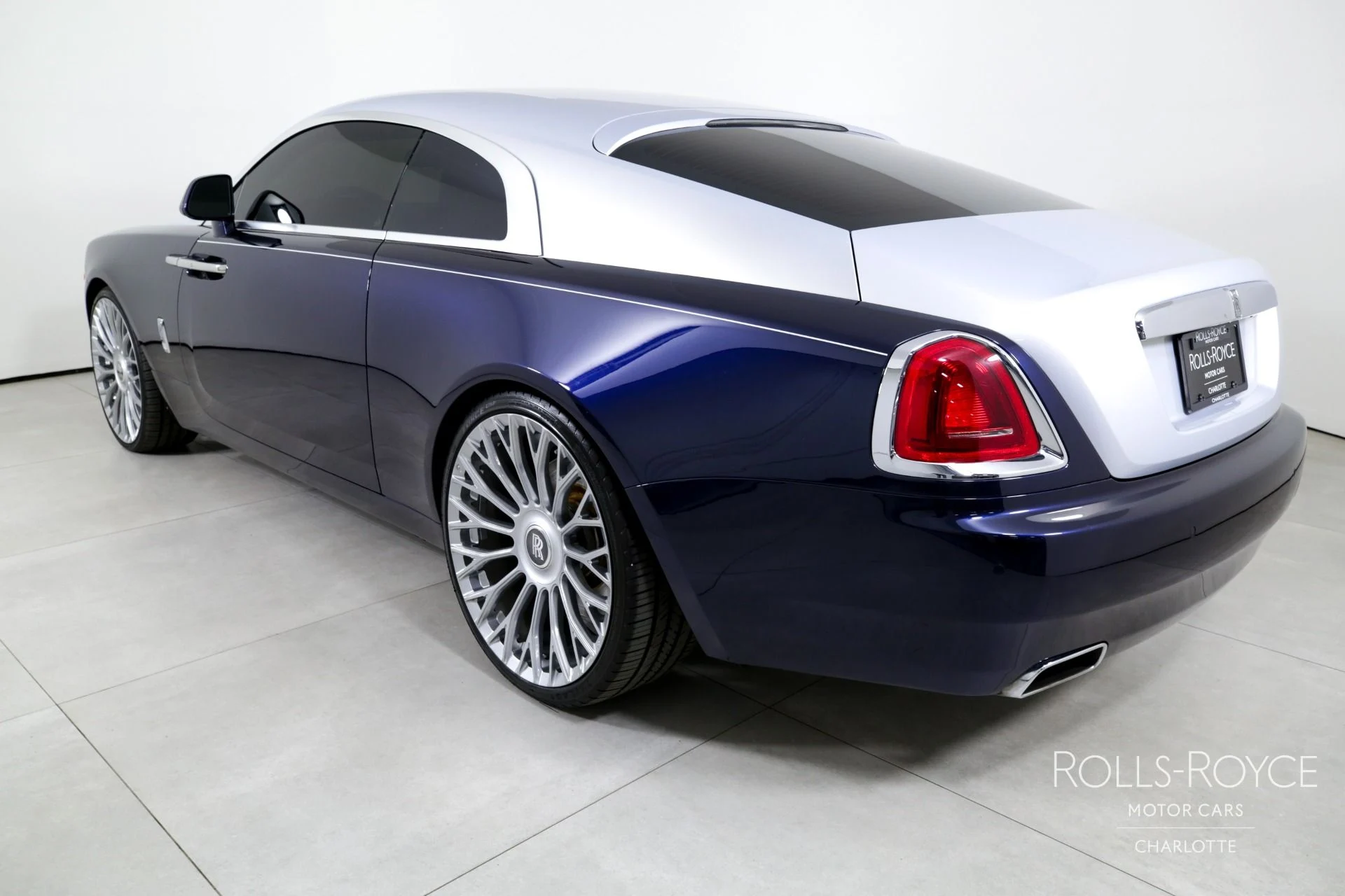 mph007_2159955382_Used_2019_Rolls_Royce_Wraith_1743453383_dec3baaffd