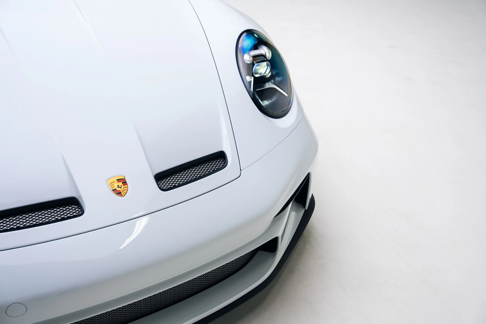 mph007_2172217290_Used_2024_Porsche_911_ST_1767635703_5f0c49d15e