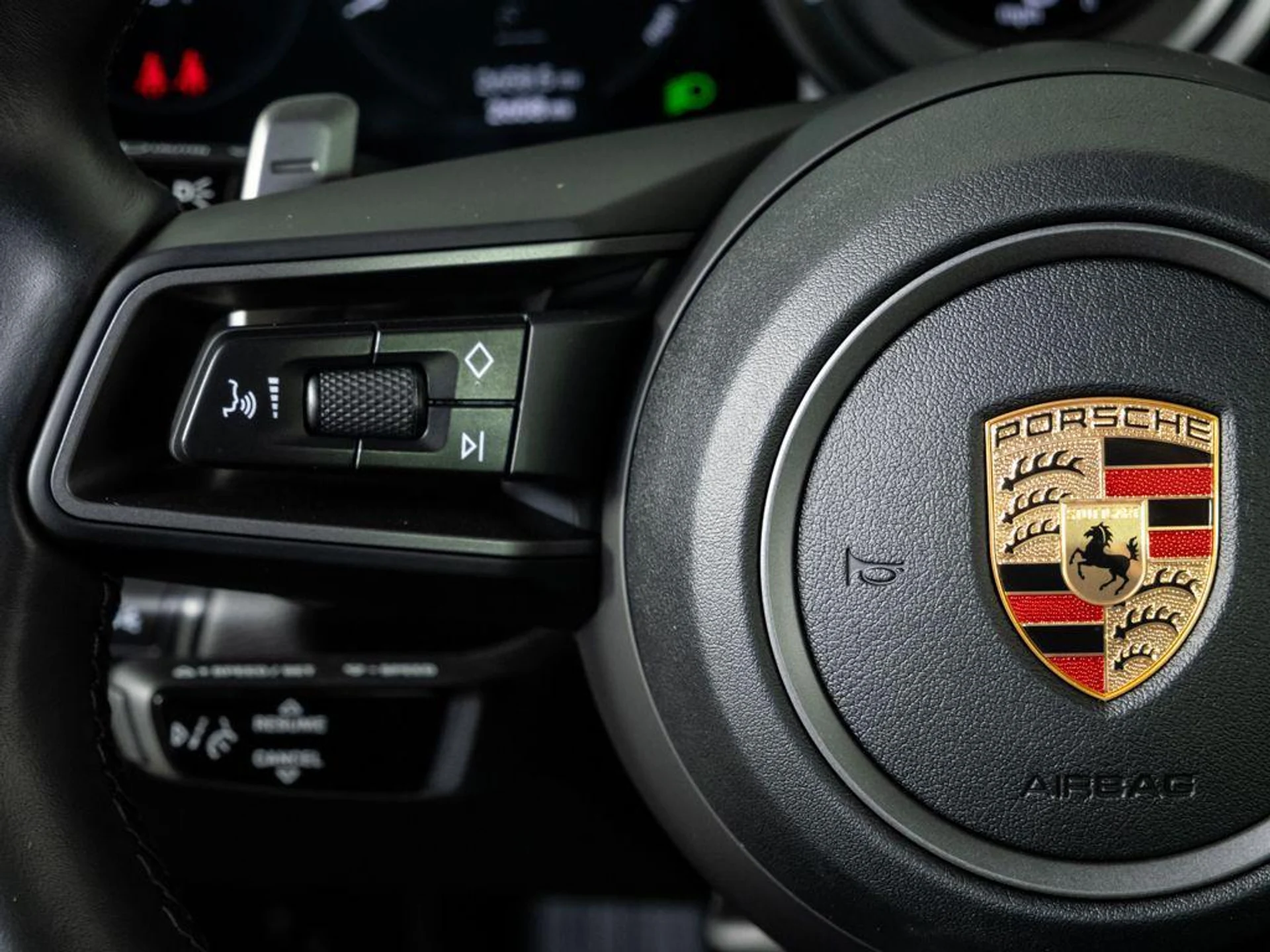 mph007_2173546124_ZB_Oh_VE_Sq_Gp_FHO_1_Dyz_So0_Cm414_XE_a3caa94d4f