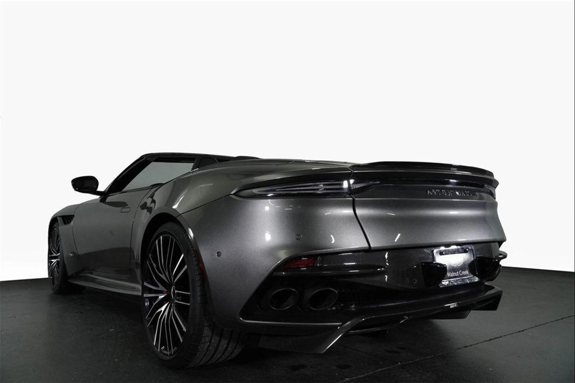 mph007_2187524810_Cpqq_N1_F8mb_F6_R7q1hh7_BV_Mms_c_998fd66092