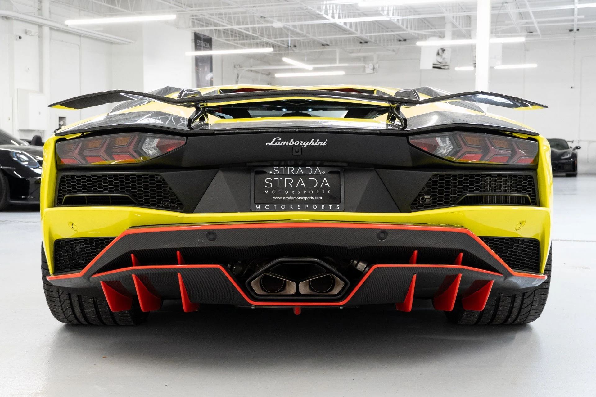 mph007_219144669_Used_2018_Lamborghini_Aventador_LP_740_4_S_1768935853_62e2035ce1