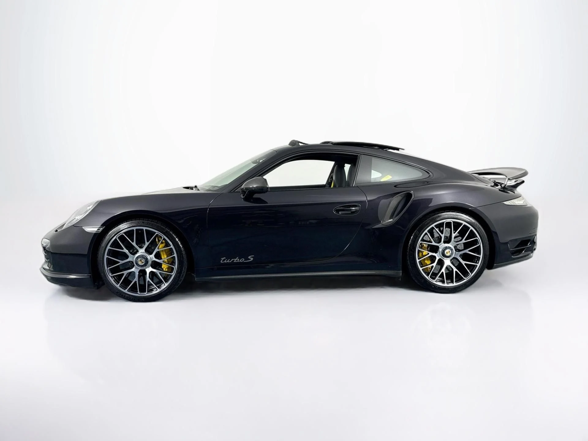 mph007_2193530888_Used_2014_Porsche_911_Turbo_S_1785187741_9d1f96ea12
