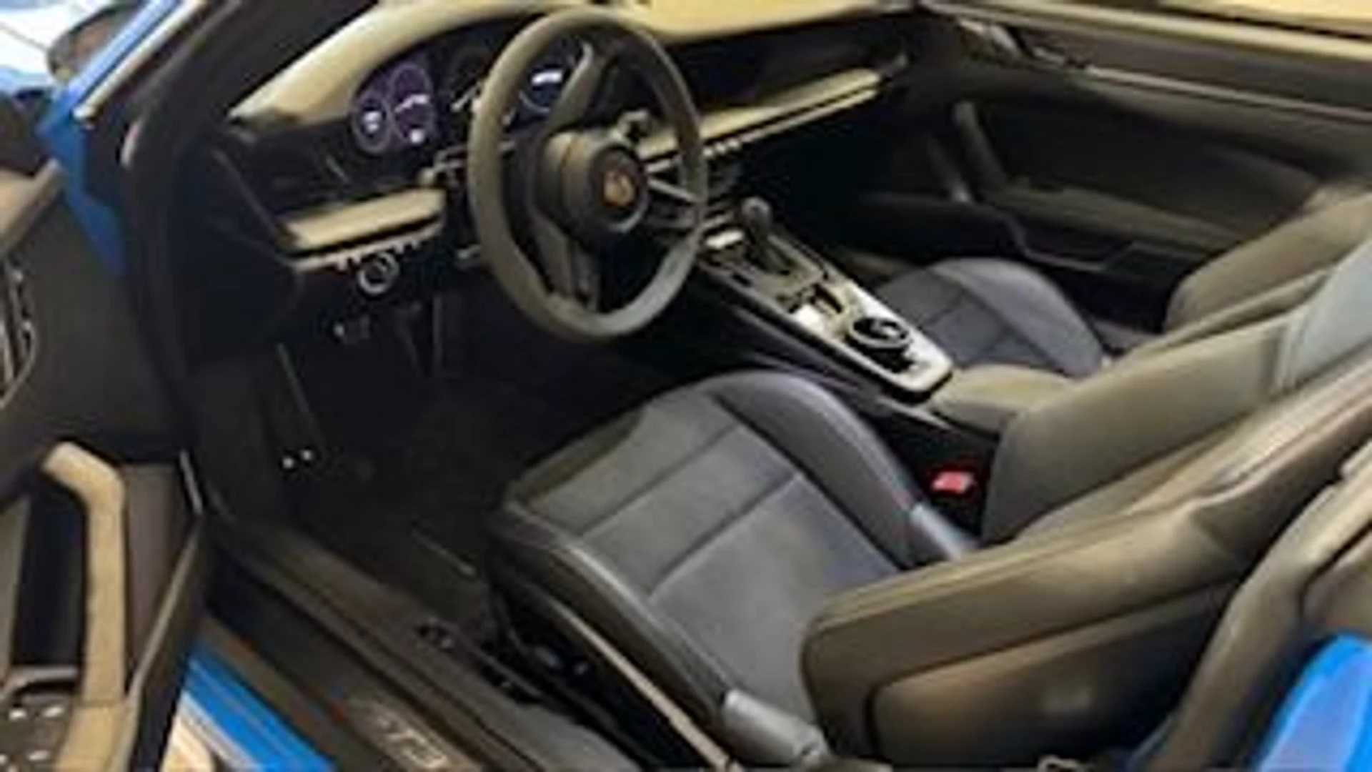 mph007_2196306419_Used_2022_Porsche_911_GT_3_1762816533_5f8021763f