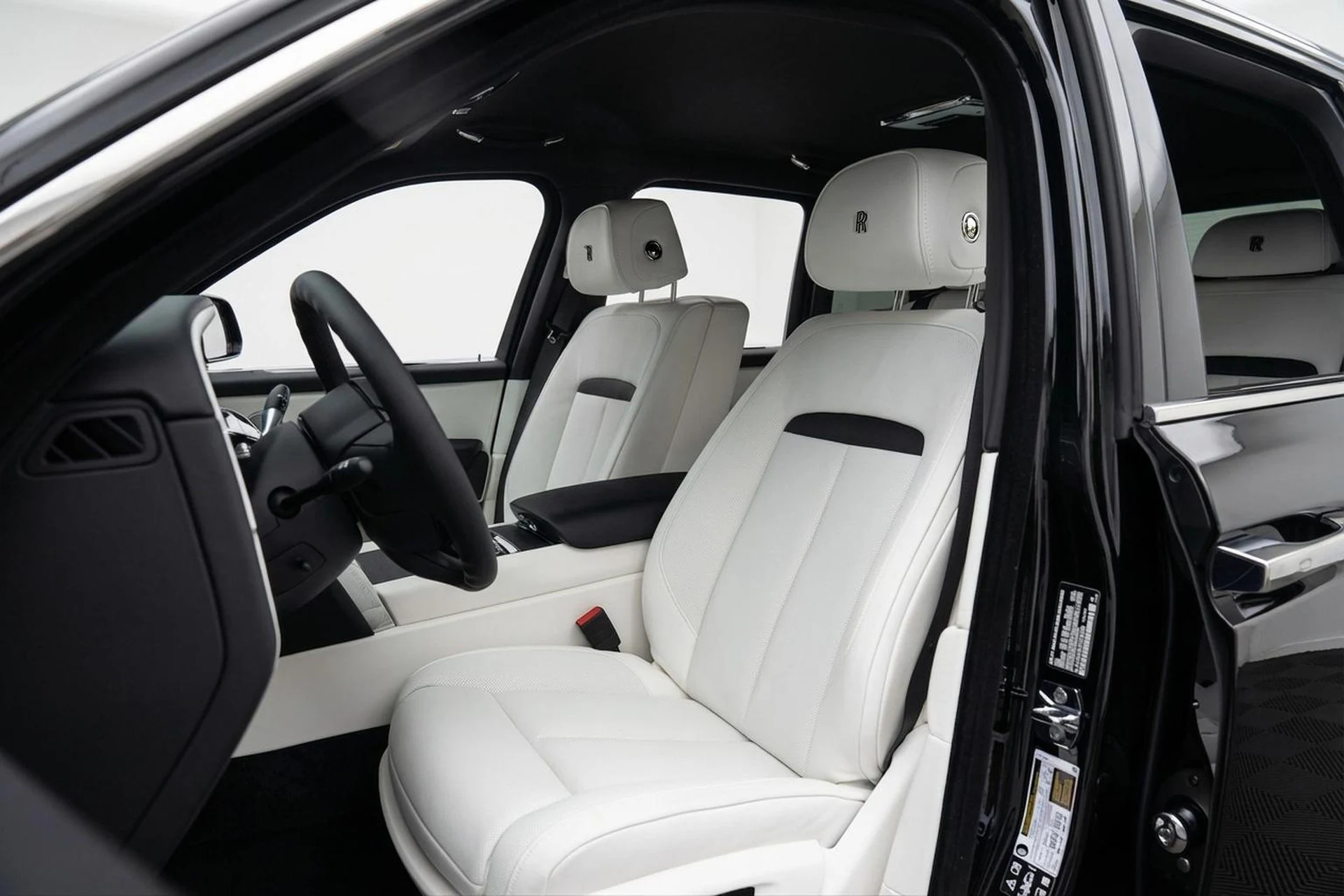 mph007_2205788895_507889727_69ccdbdc5079f6187bd8f330_cec21d7cc2