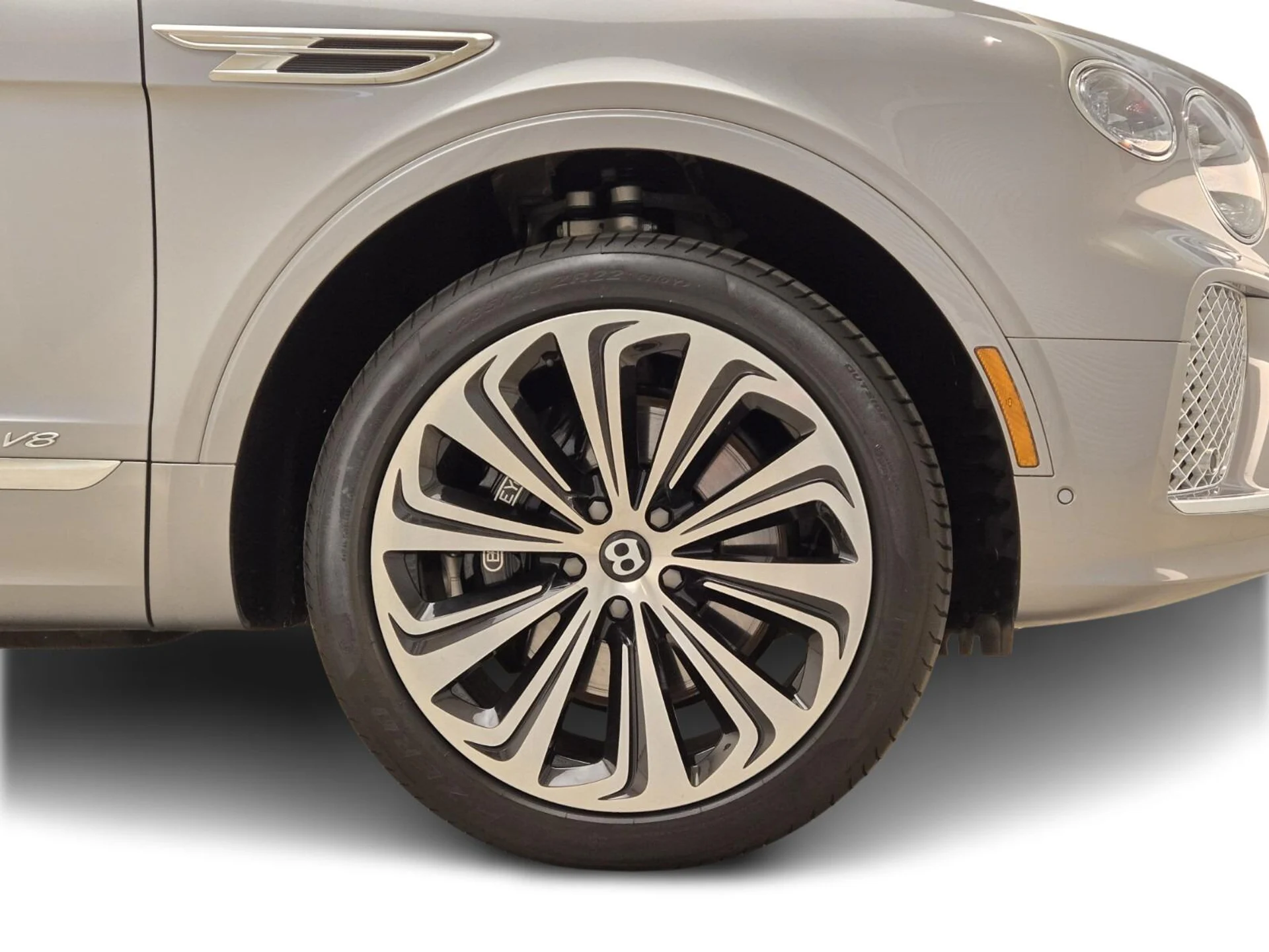 mph007_2207118091_Used_2022_Bentley_Bentayga_V8_1766558878_31d7280c70