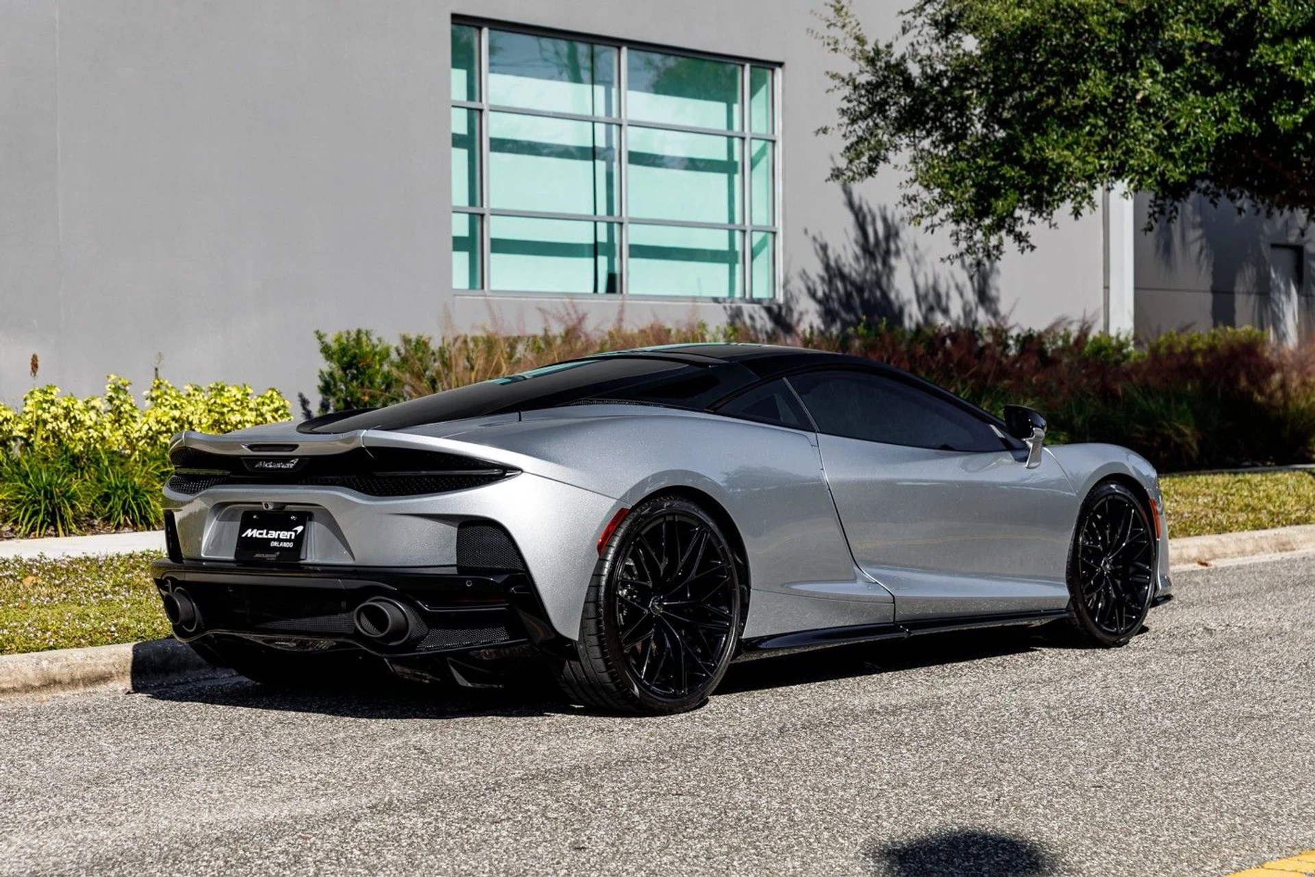 mph007_2225028291_137_p8_l_563d6a961e