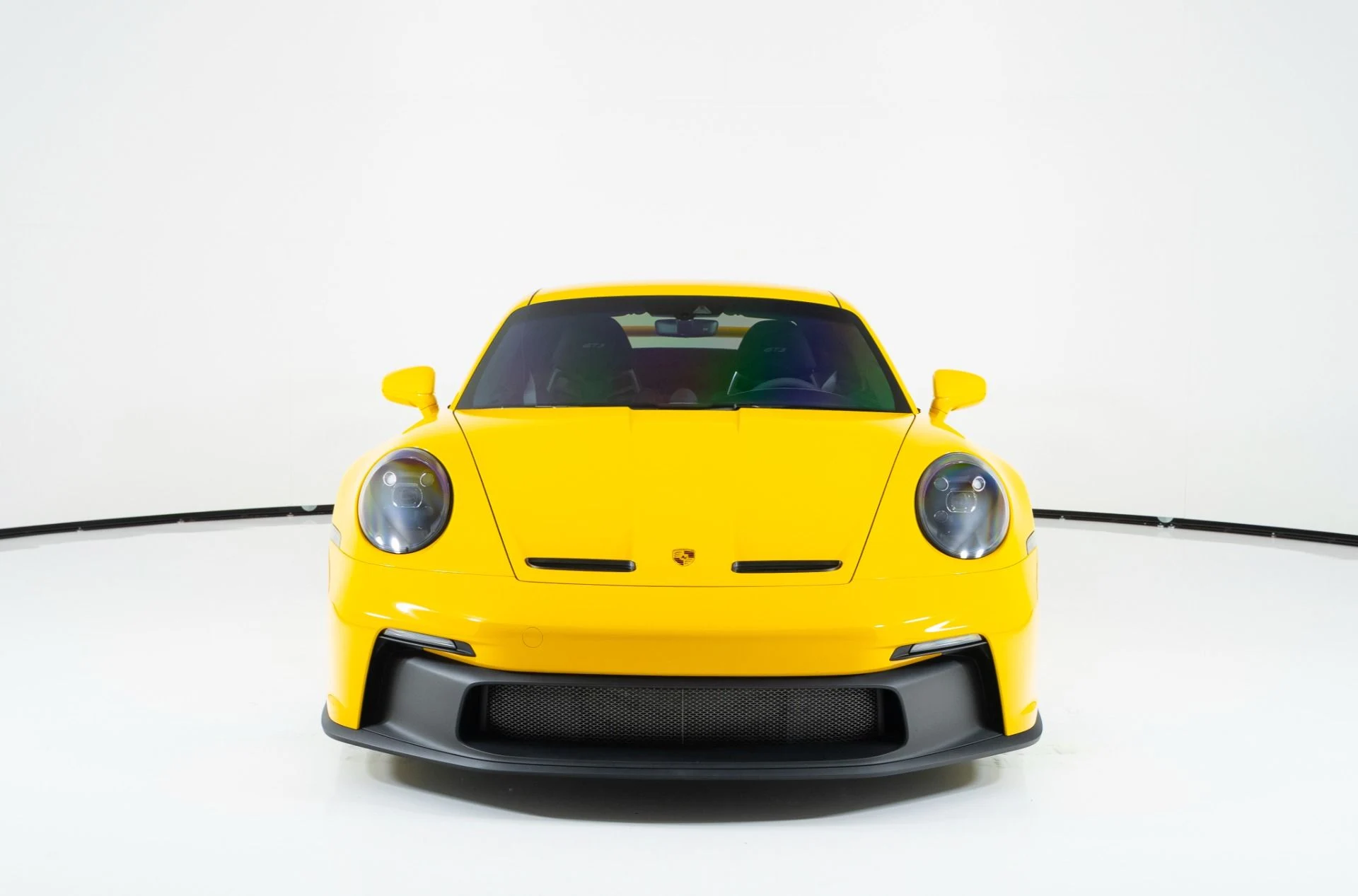 mph007_2229434122_Used_2022_Porsche_911_GT_3_1747960693_0ce8b25c5f