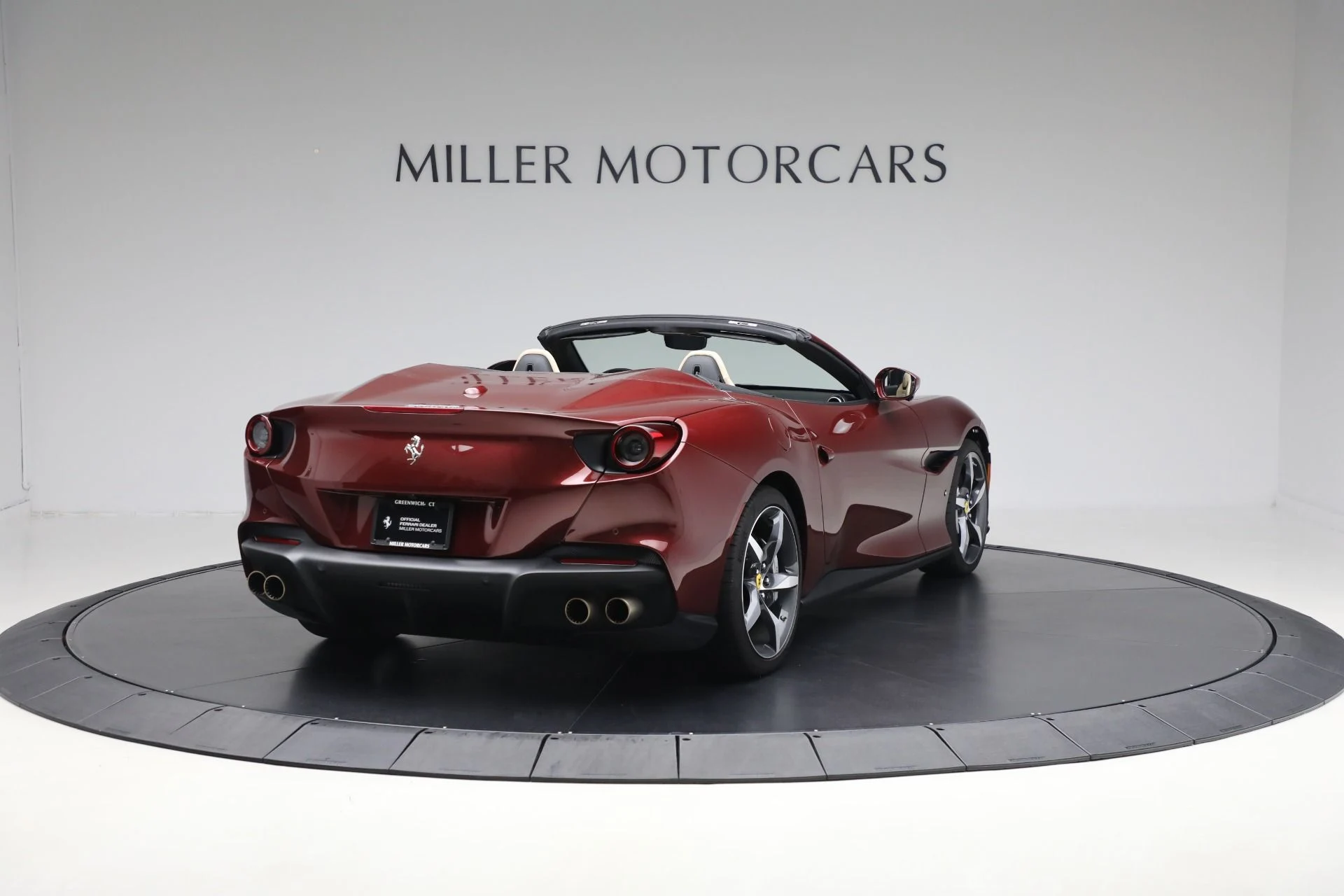 mph007_2232460213_Used_2023_Ferrari_Portofino_M_6035de5185