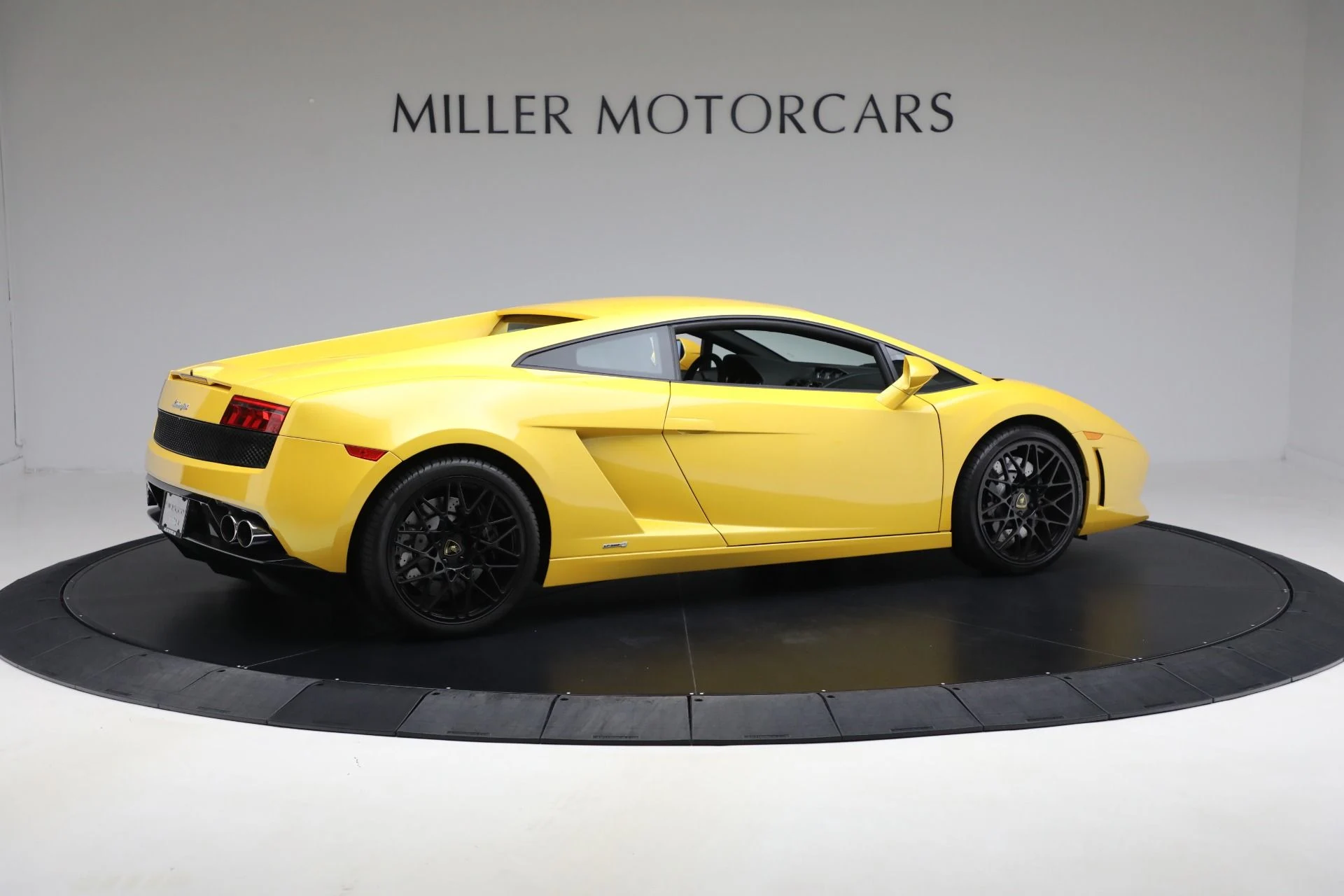 mph007_2234098417_Used_2011_Lamborghini_Gallardo_LP_550_2_f1e3ccd89e