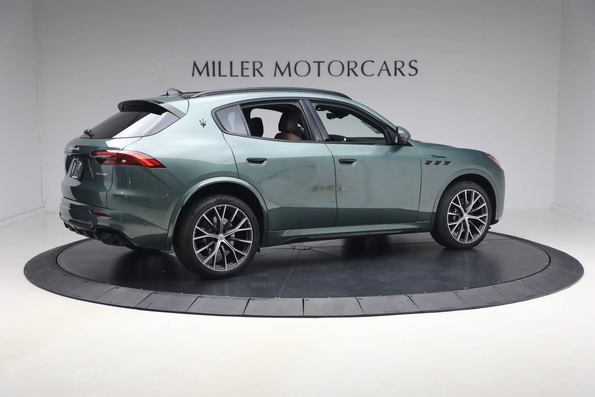 mph007_2236007794_New_2026_Maserati_Grecale_Modena_V6_1777492729_fa65f6adbe