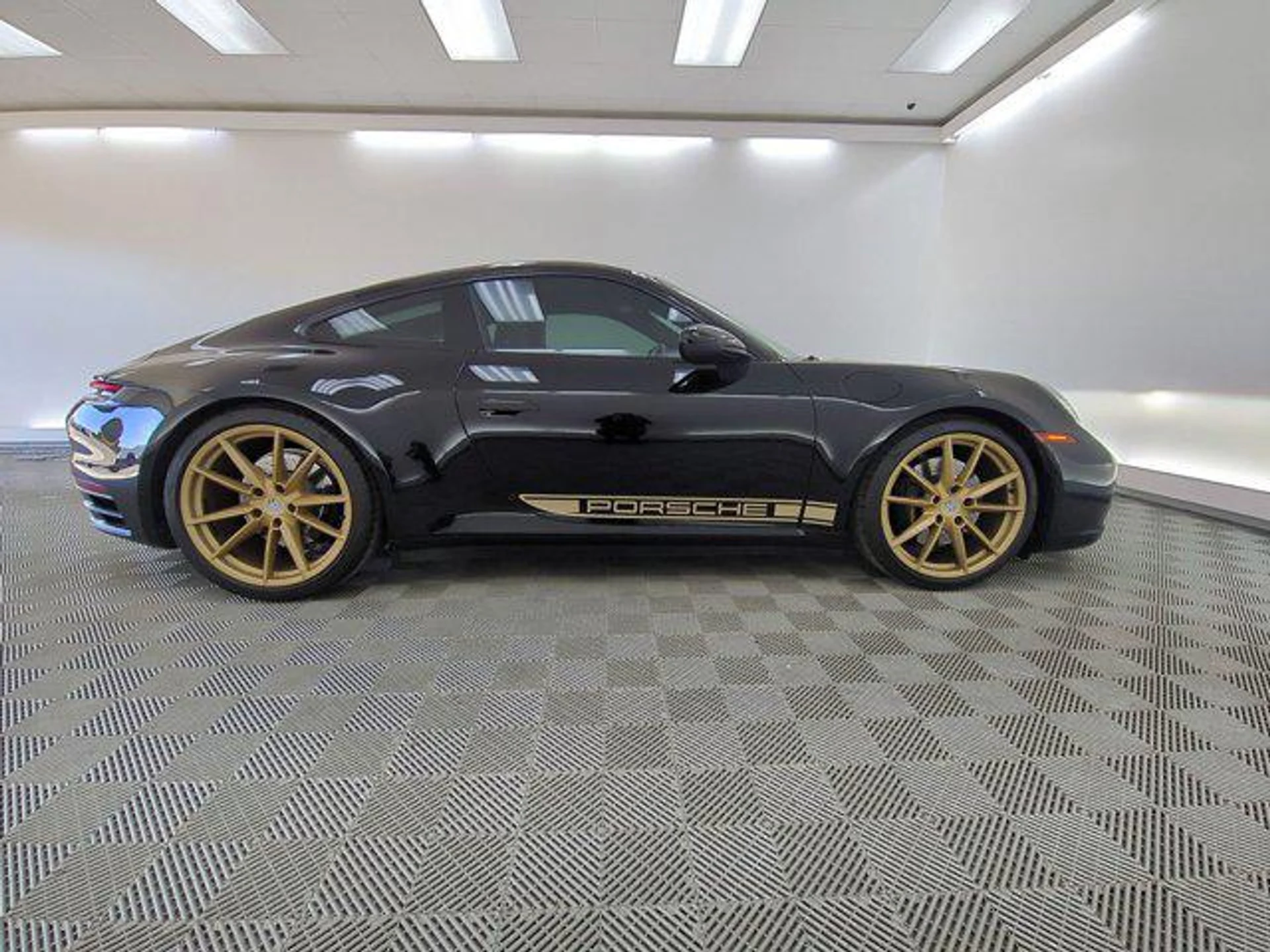 mph007_2237509218_Z_Zo5w_YU_dap_B_F59g_Y0n_X8_Ft_XI_83386c57a1