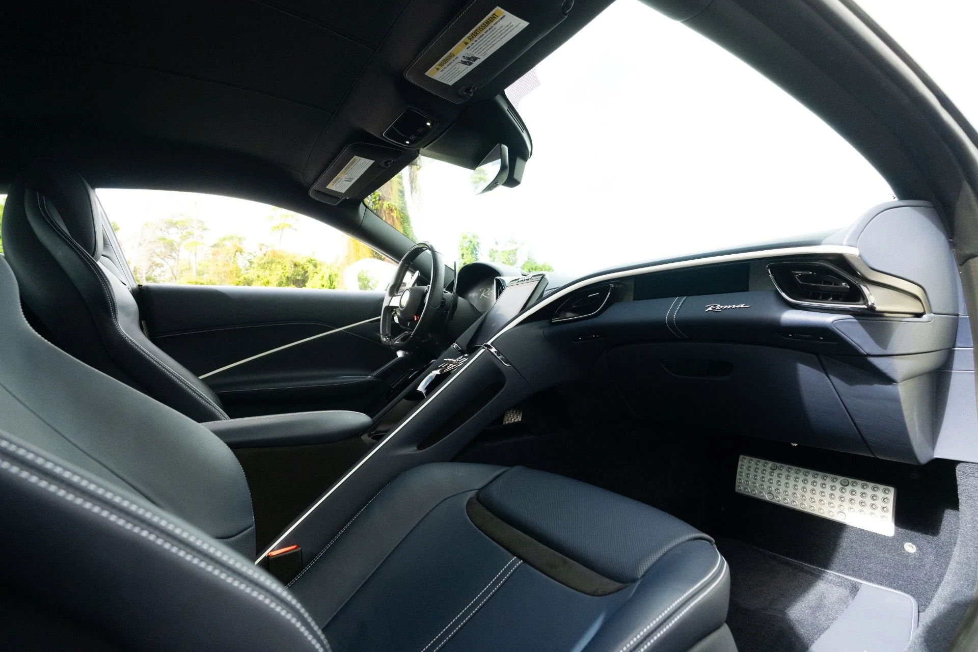 mph007_2239677323_Used_2022_Ferrari_Roma_1764790245_42390ae1c0