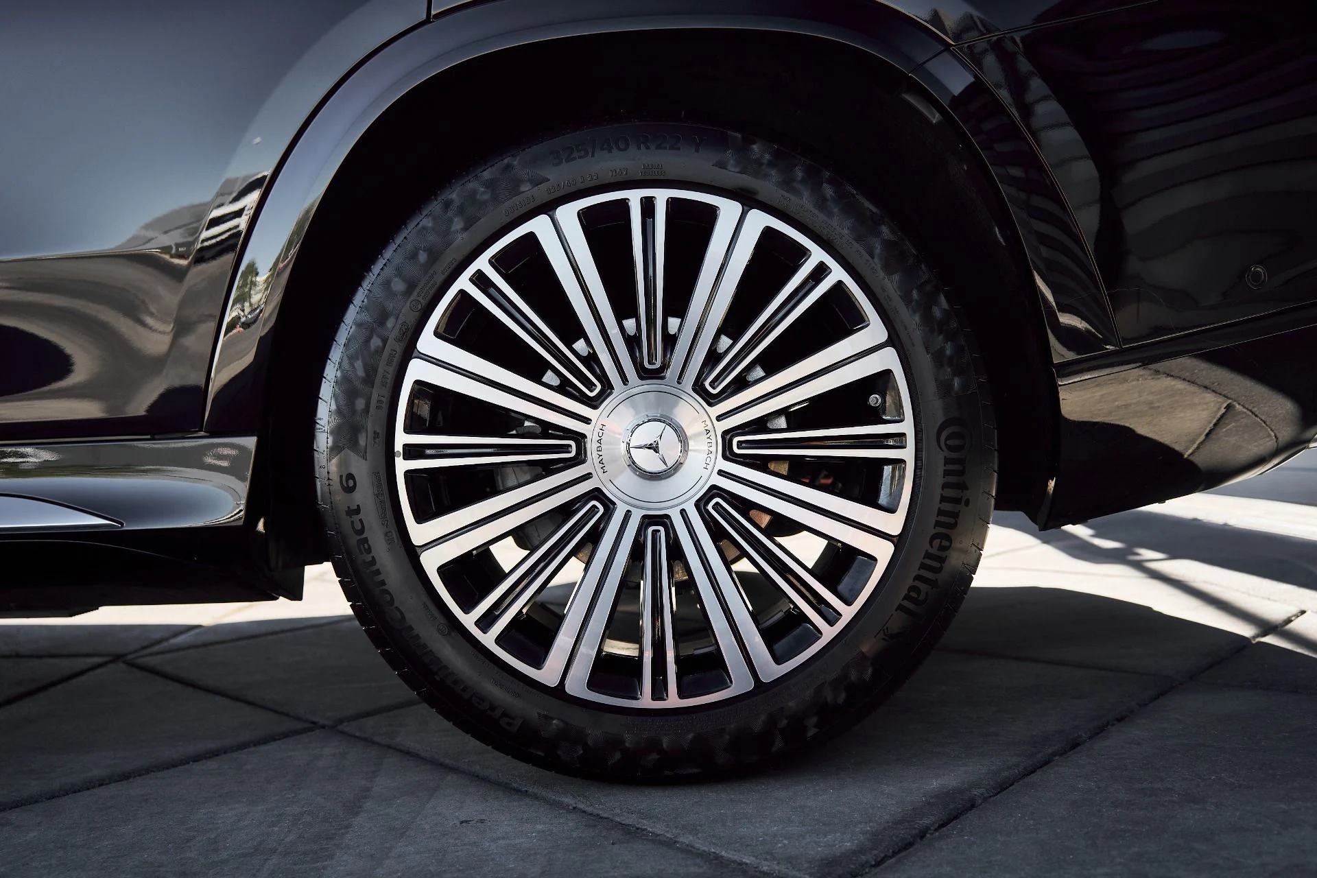 mph007_224500484_Used_2024_Mercedes_Benz_GLS_Maybach_GLS_600_1762306318_5171ea0c07