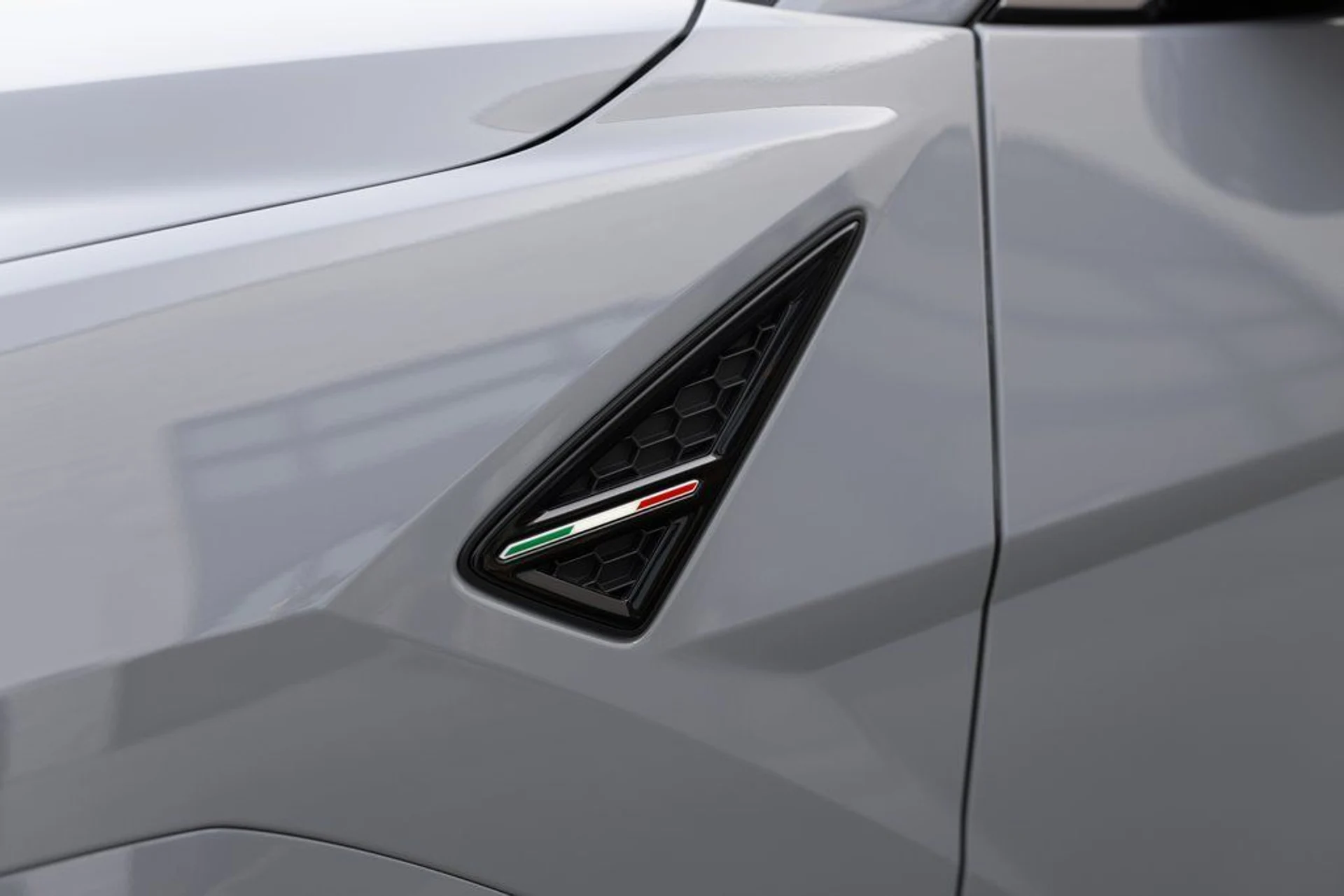 mph007_2251073098_5af4bed75d754005d40b674c10cfd398x_433ff4e85c