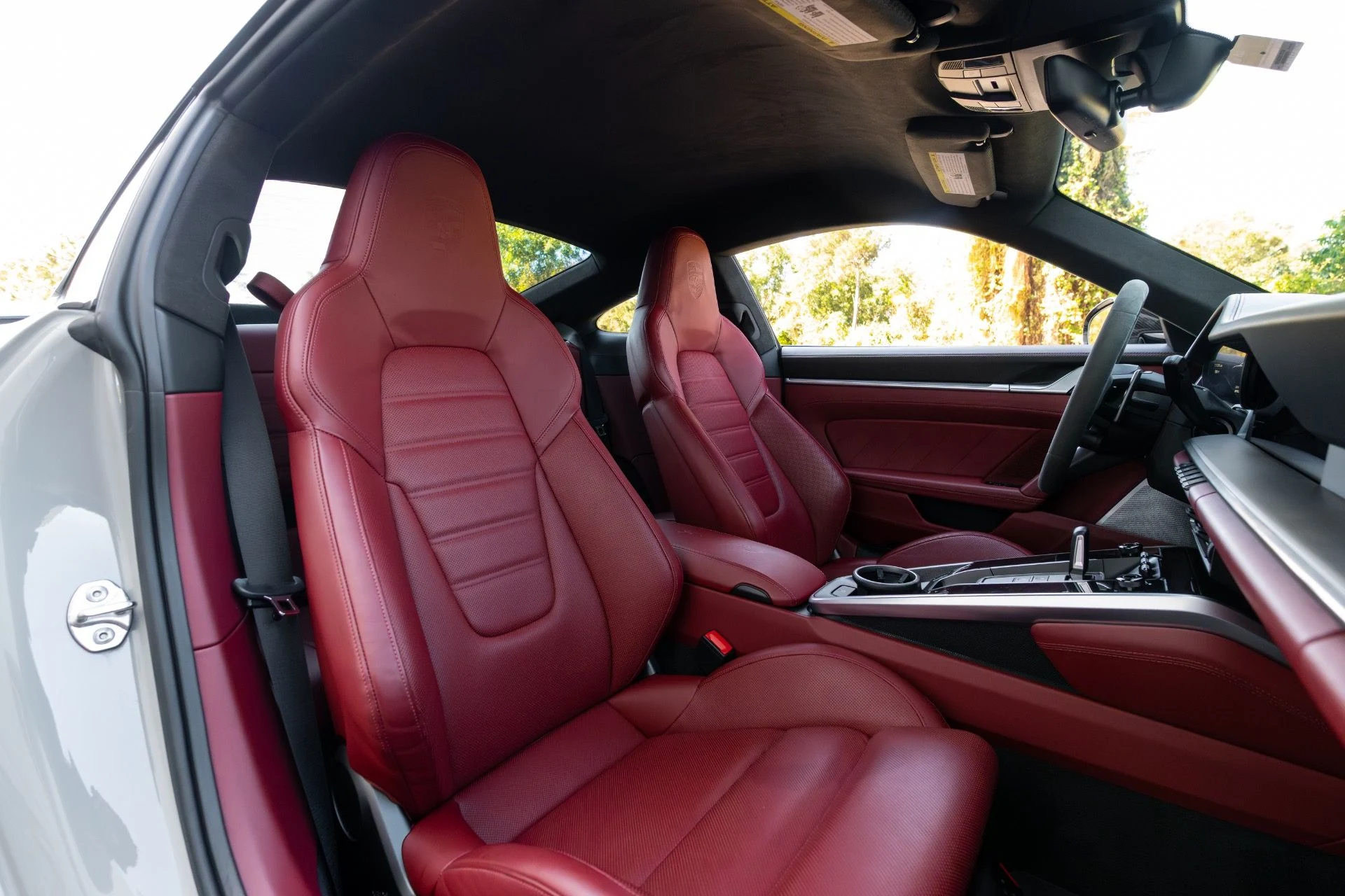 mph007_2279643746_Used_2022_Porsche_911_Turbo_S_1770440206_644308bc07