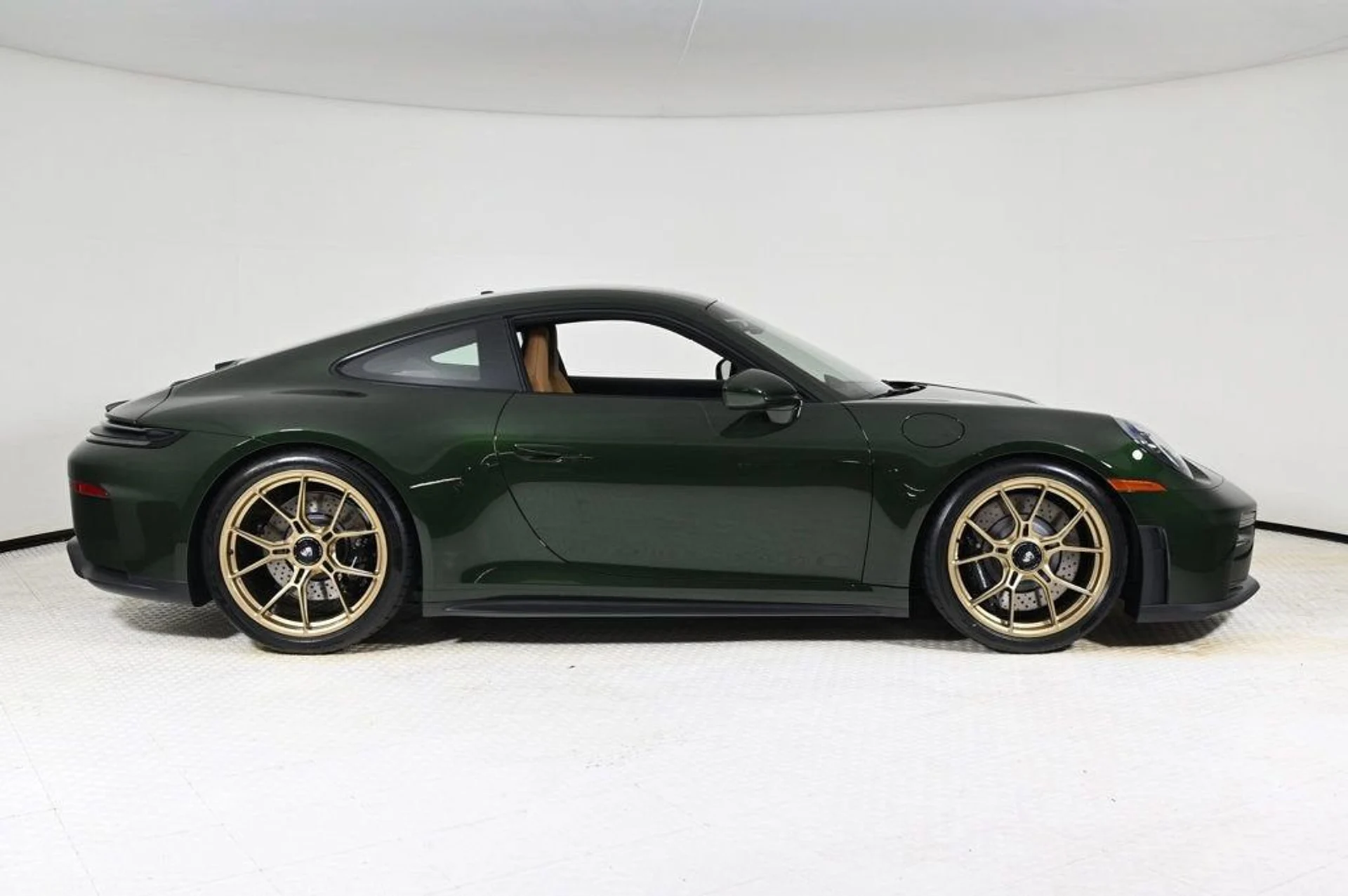 mph007_228212940_1f85fedcc44448f4b34b675080dc0d20_0f13382e3a