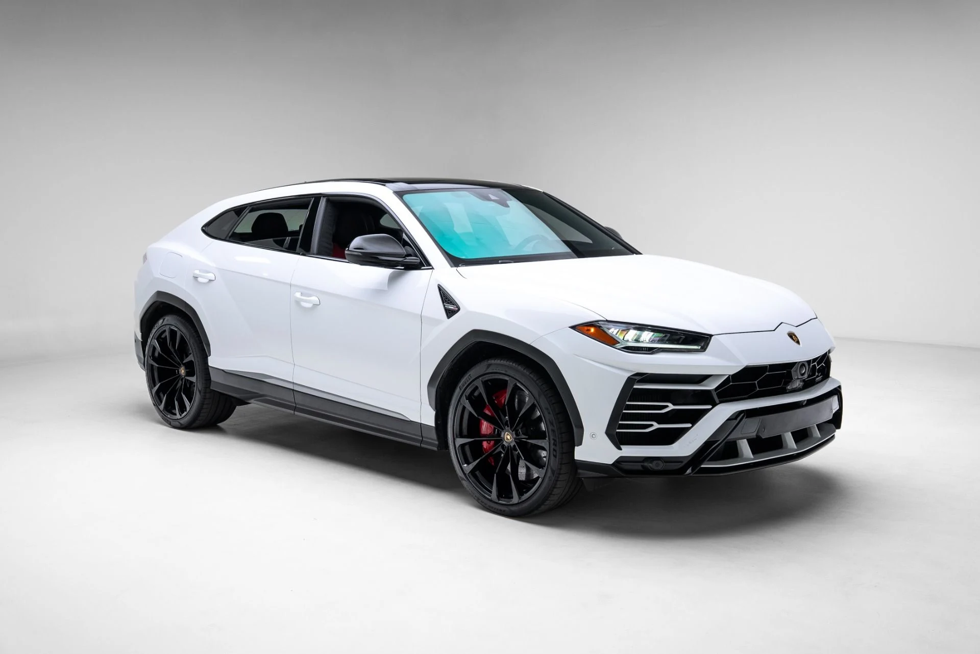 mph007_2282251800_Used_2021_Lamborghini_Urus_1775759137_8b9605bdd5