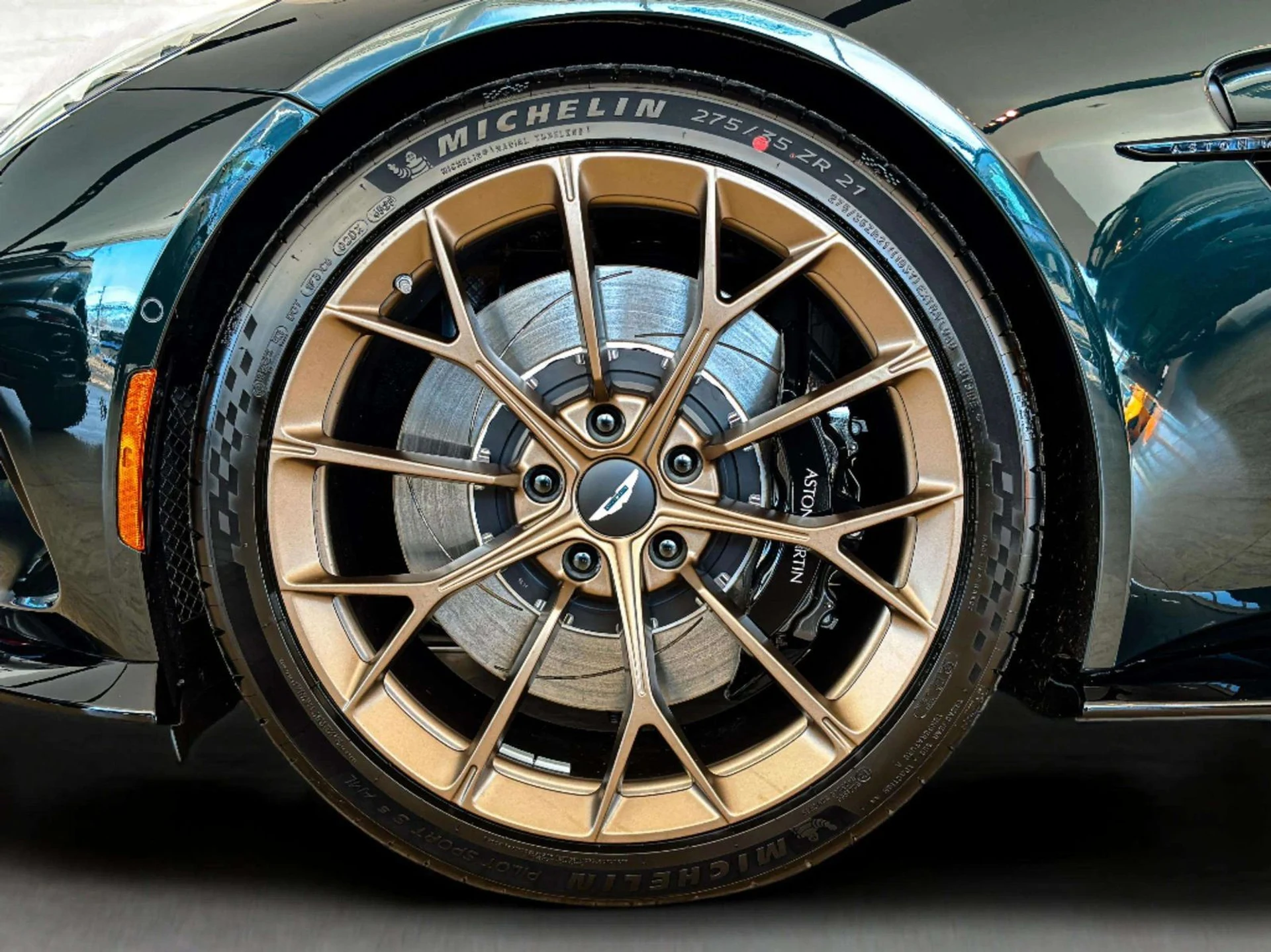 mph007_2286265152_fcc2964e_816d_419e_89a1_188b8ba343b9_ee90f53170