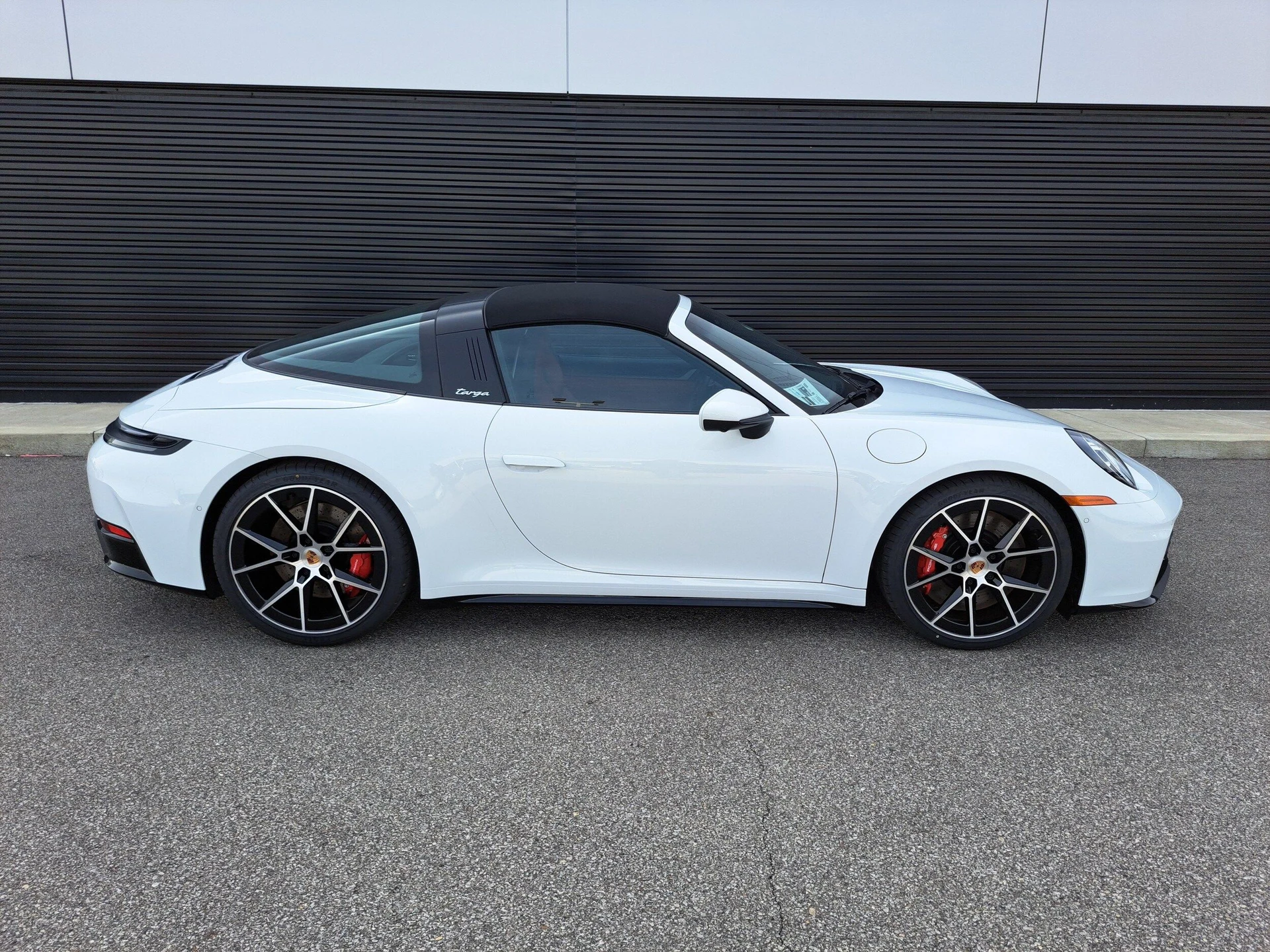 mph007_2293159974_ac060c61bf6511b4eed9f6518ed32616x_5047b28d08