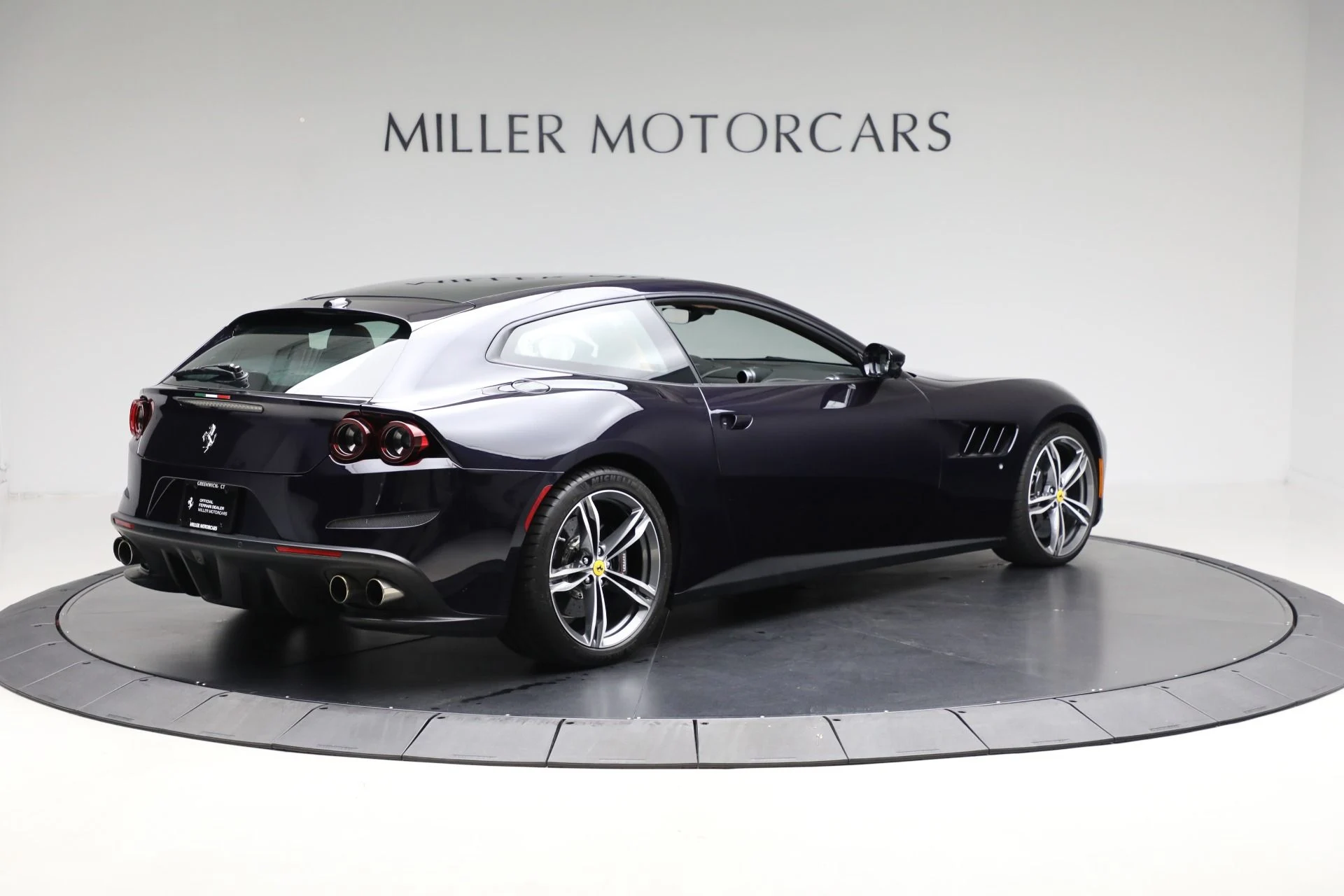 mph007_2295319515_Used_2020_Ferrari_GTC_4_Lusso_1764032069_fe04de0e55