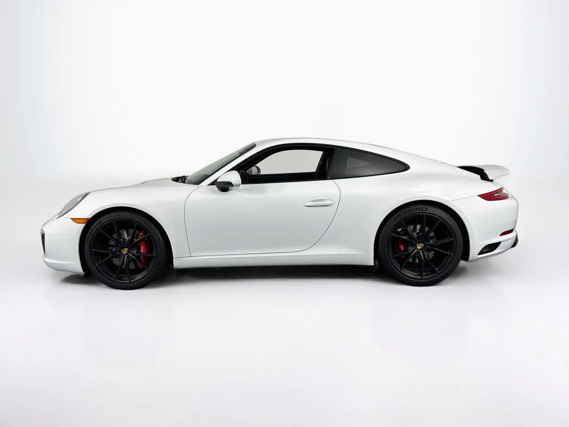 mph007_2295602904_Used_2018_Porsche_911_Carrera_S_1791577833_c3e35b95b4