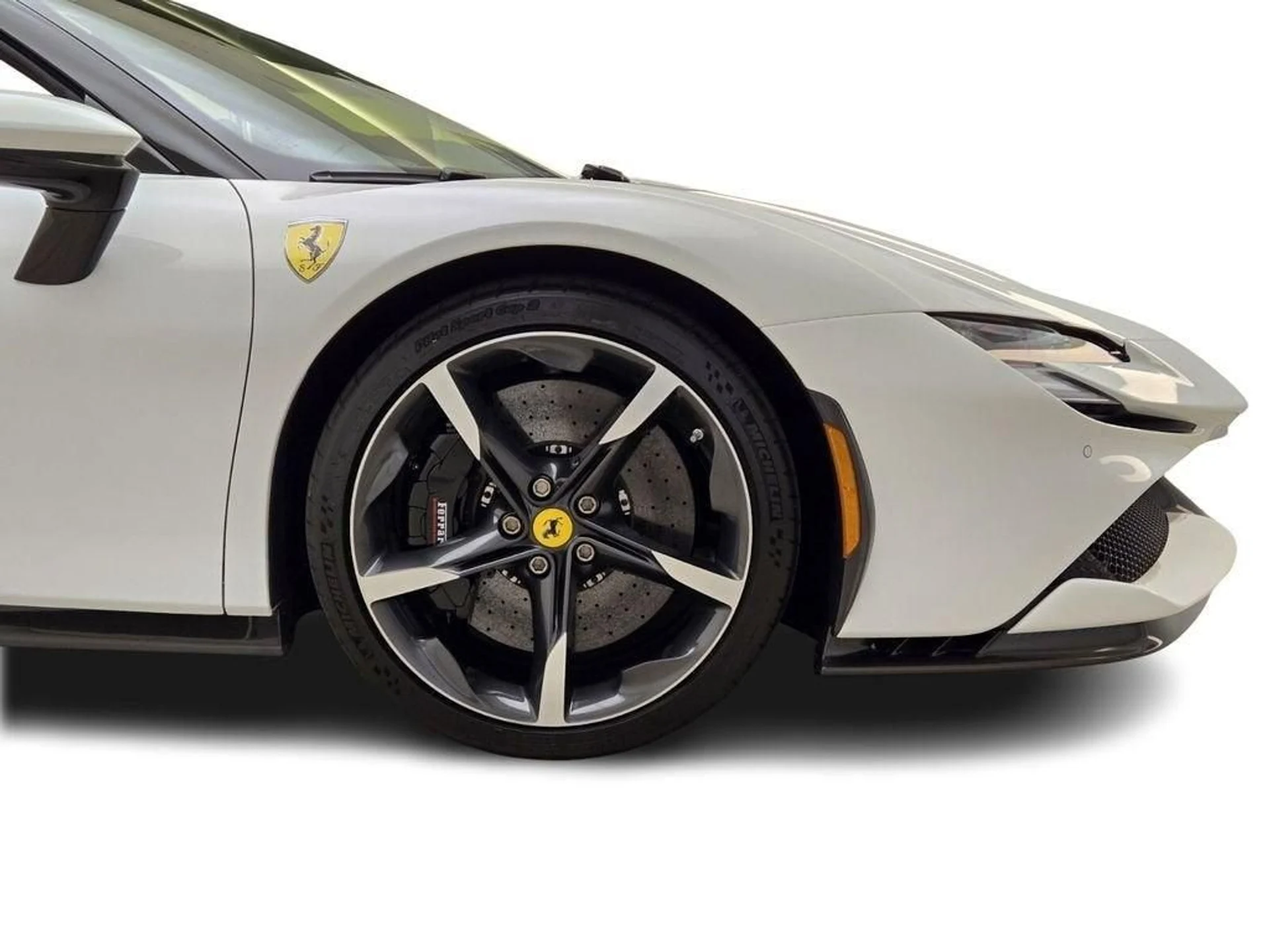 mph007_2297532312_Used_2023_Ferrari_SF_90_Spider_1775896781_e7cdcadcd1