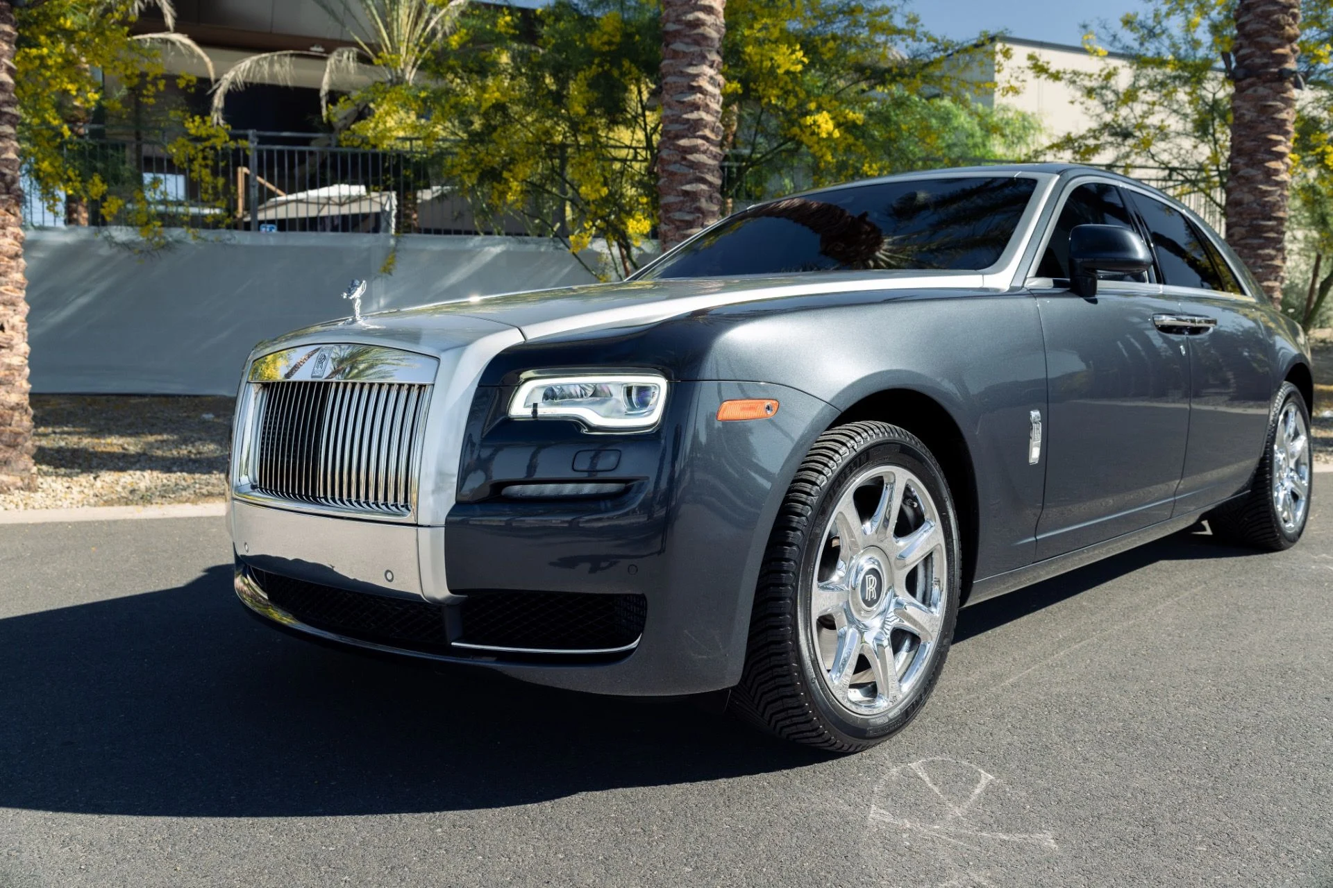 mph007_2300502246_Used_2017_Rolls_Royce_Ghost_1774727086_bccfa8dfc4