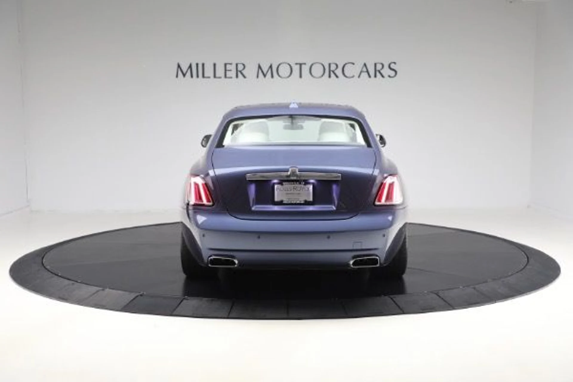 mph007_2301523520_New_2025_Rolls_Royce_Ghost_84745f49b0