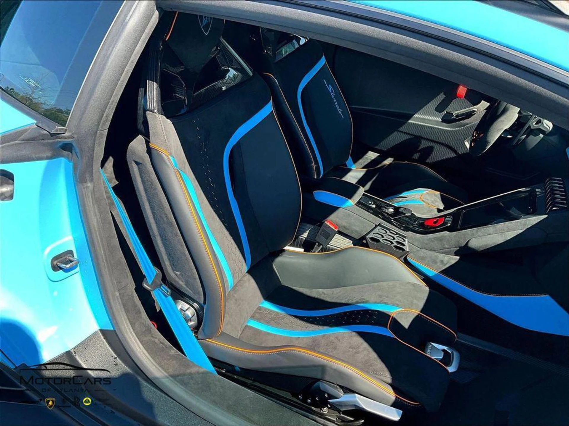 mph007_230434237_f1_YG_2f_Diikg40_WM_4_At_d_LOBOGUM_eb6d9f2a08