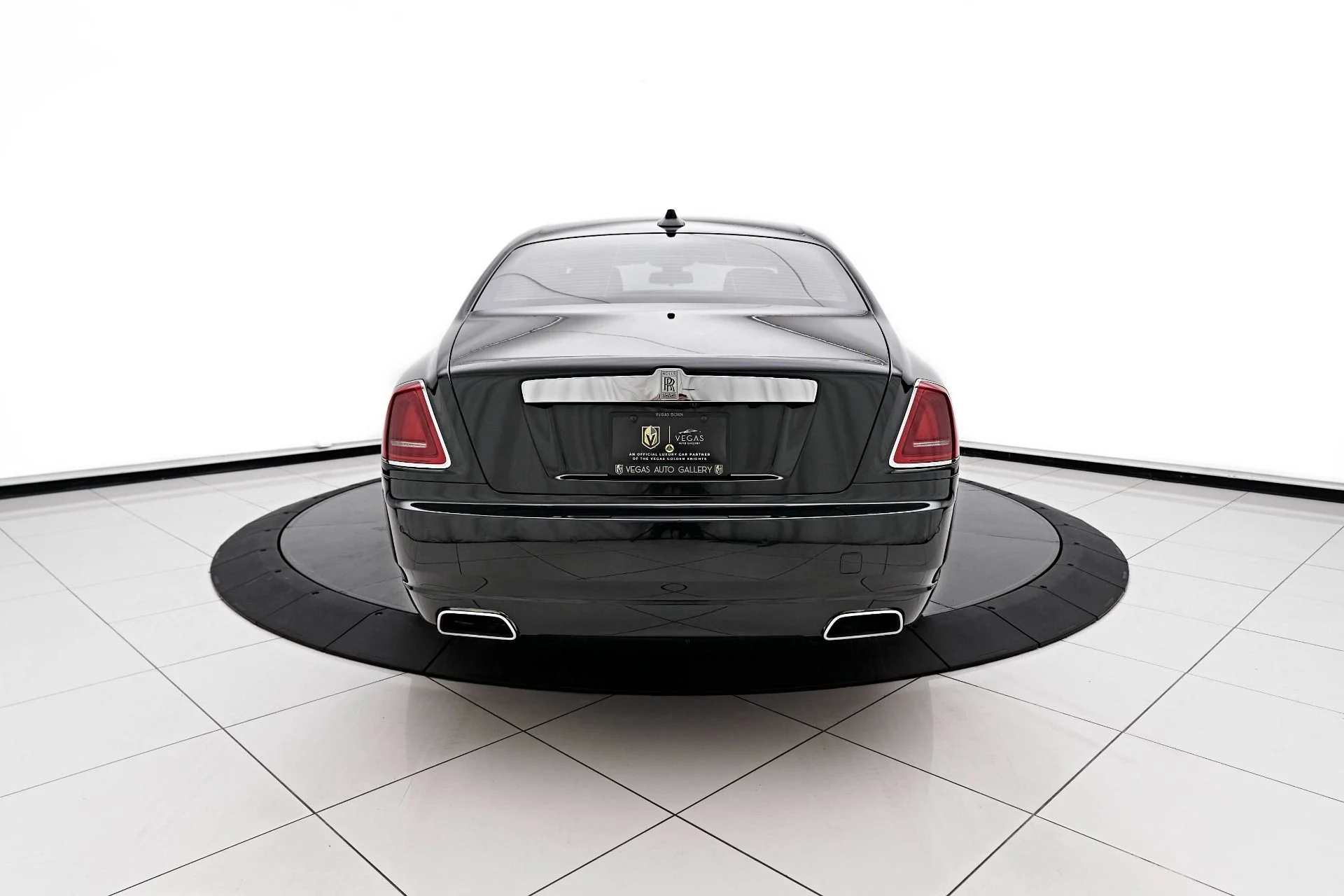 mph007_2313751840_Used_2019_Rolls_Royce_Ghost_Base_1713298107_ed2490ba8a