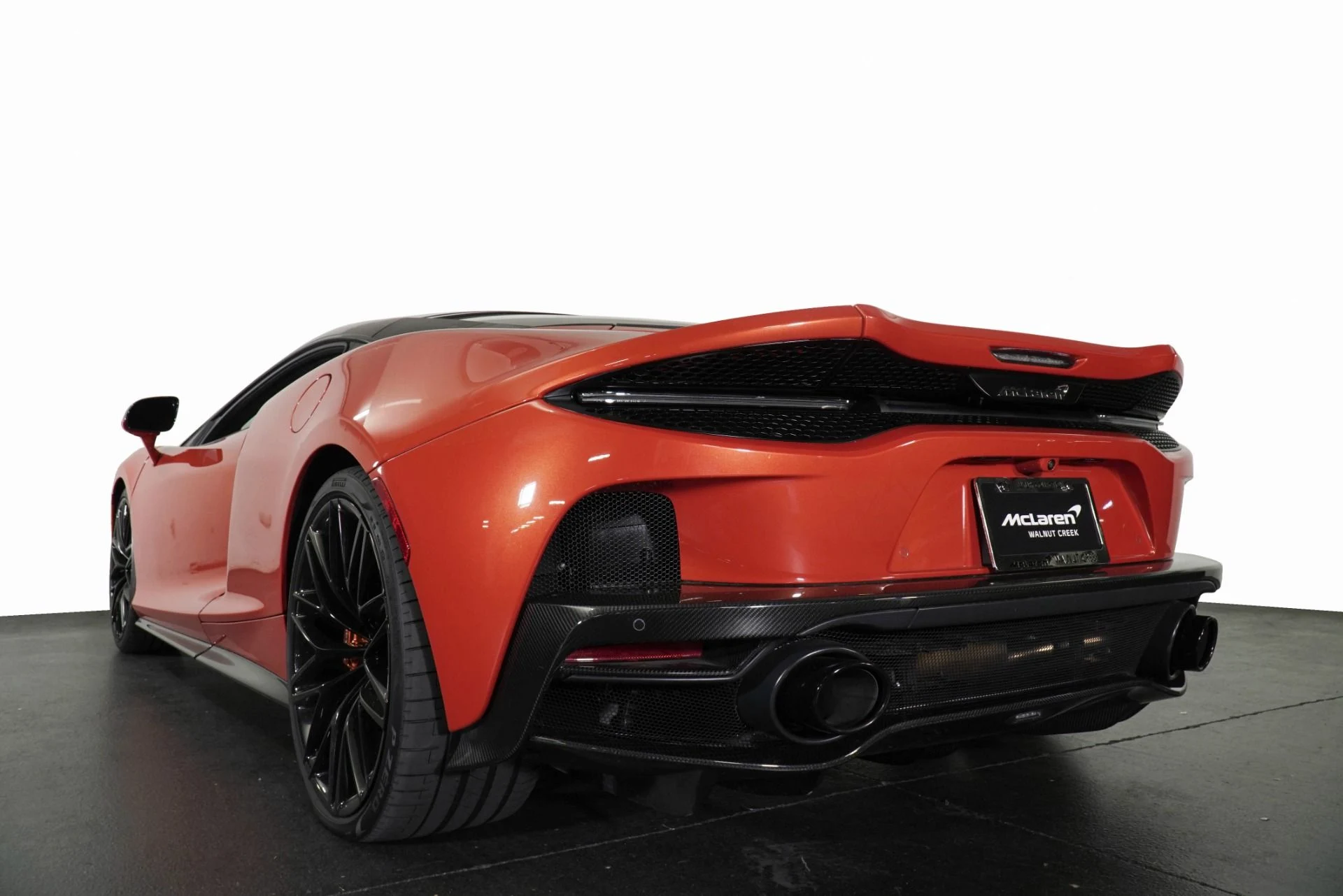mph007_2314376037_Used_2023_Mc_Laren_GT_1776235245_3f4919f4cd