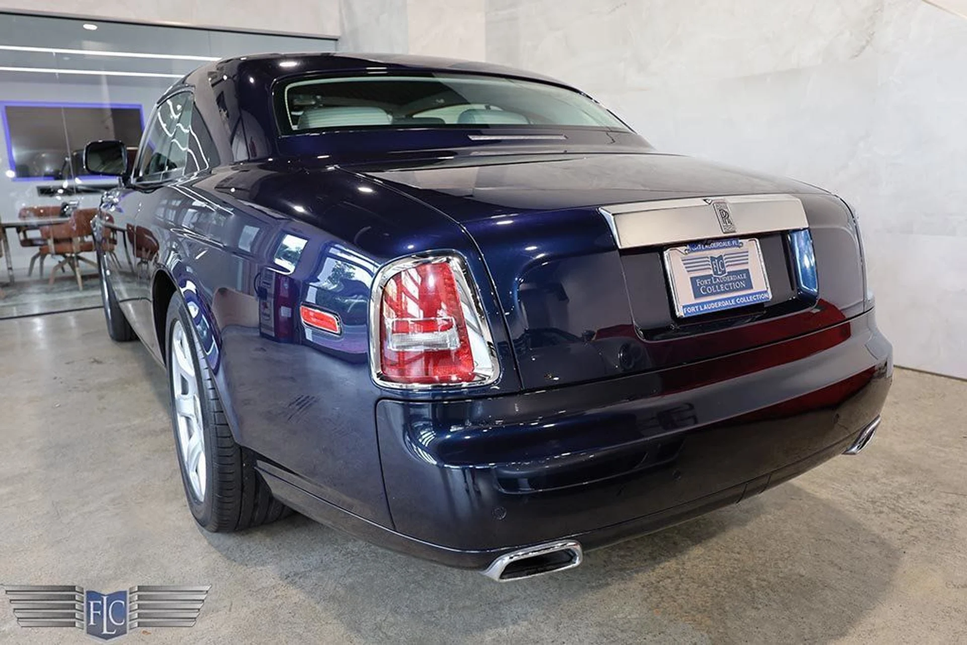 mph007_2318990048_used_2010_rolls_royce_phantom_coupe_2drcoupe_9689_23032894_8_1024_05ee5c9ba5