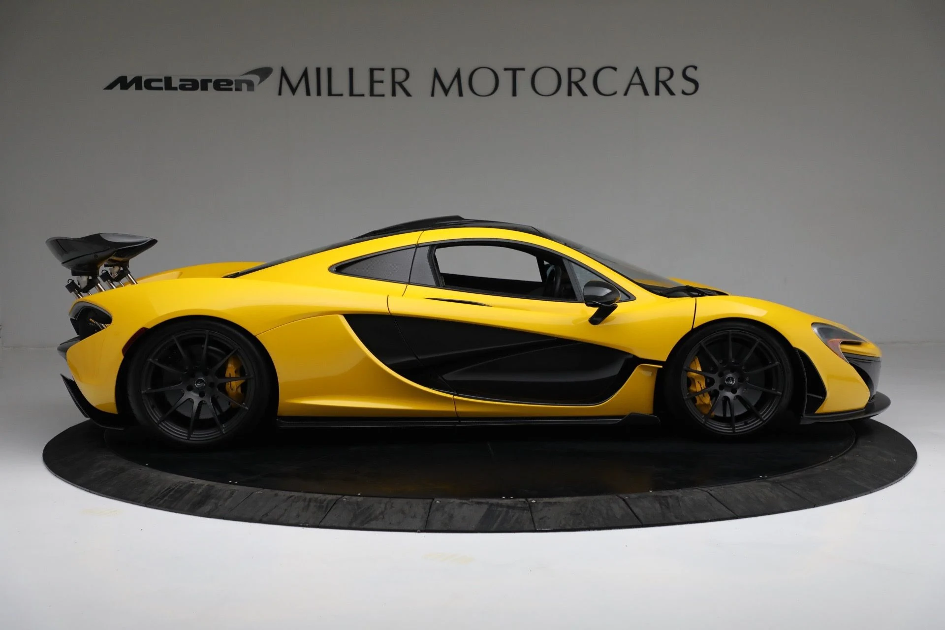 mph007_2322557315_Used_2015_Mc_Laren_P1_4327fd66ad
