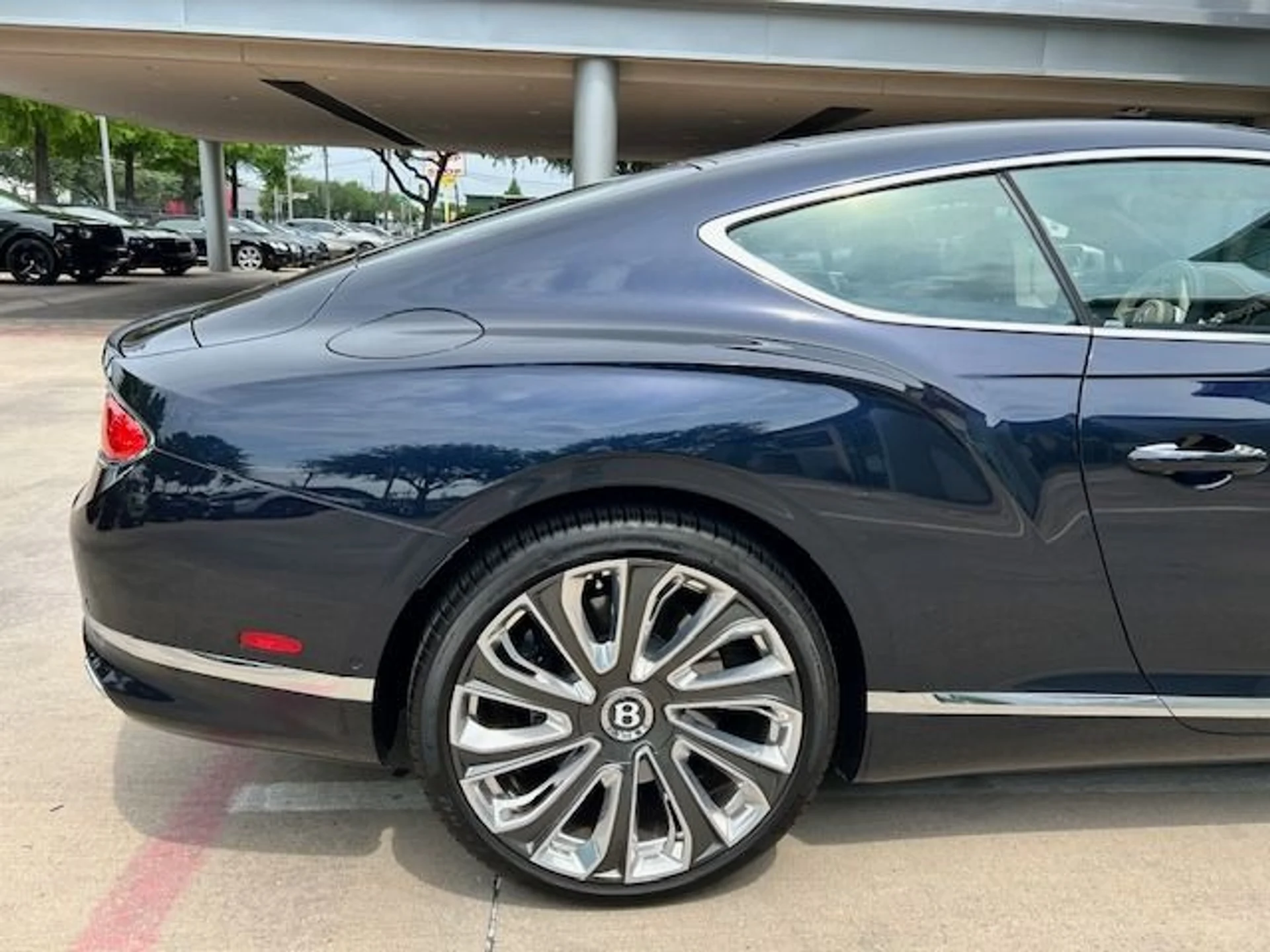 mph007_2322559604_Used_2021_Bentley_Continental_GT_V8_1768263405_50588bf9be