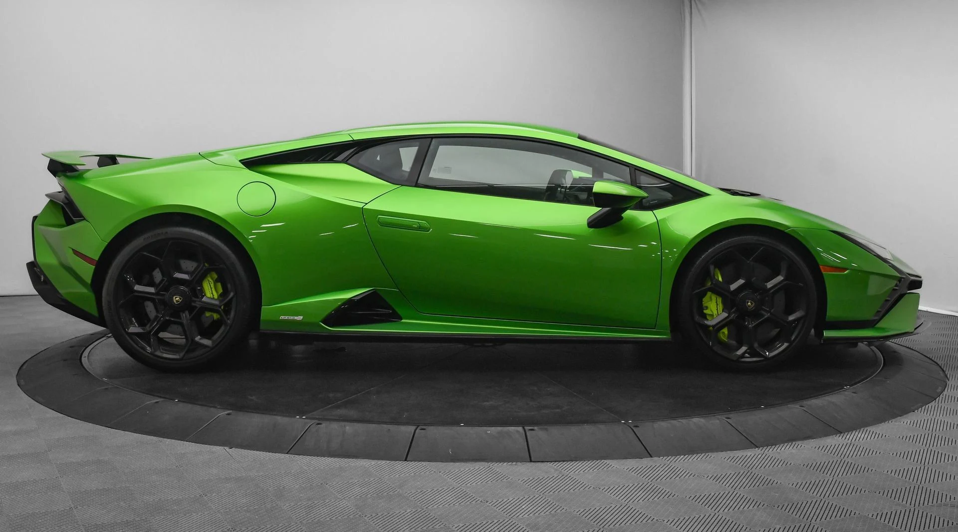 mph007_2329053016_935bd5c8500240ae85d506b221dd923c_d72b727d18