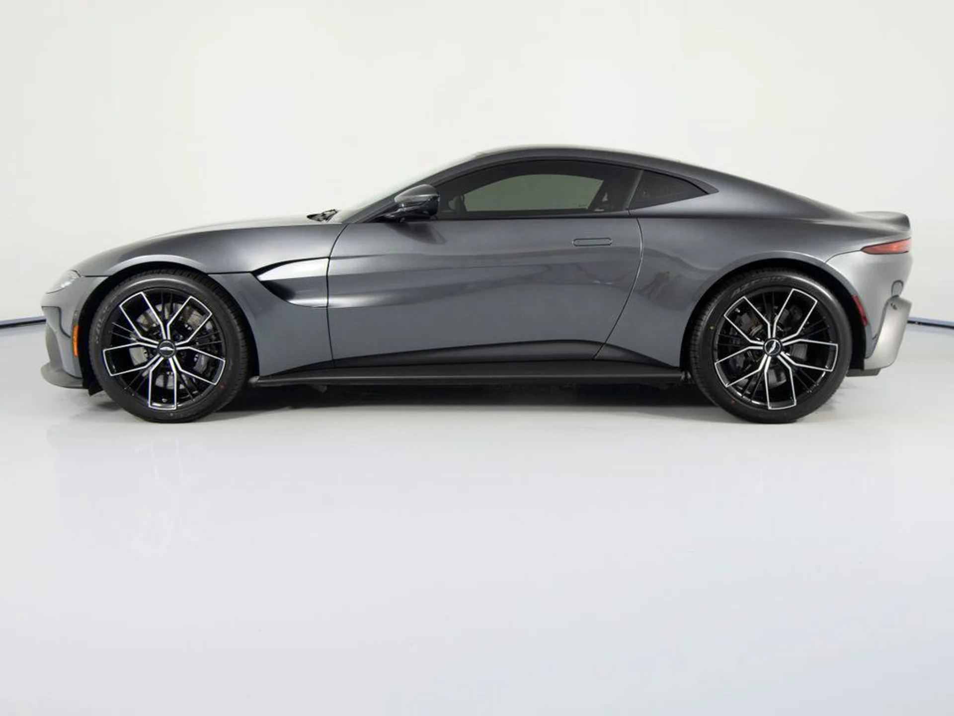 mph007_2330755016_rs_O_Fdv1_YSO_Fpjzh7_E9u_V9qt_Uoj4_7966e55680