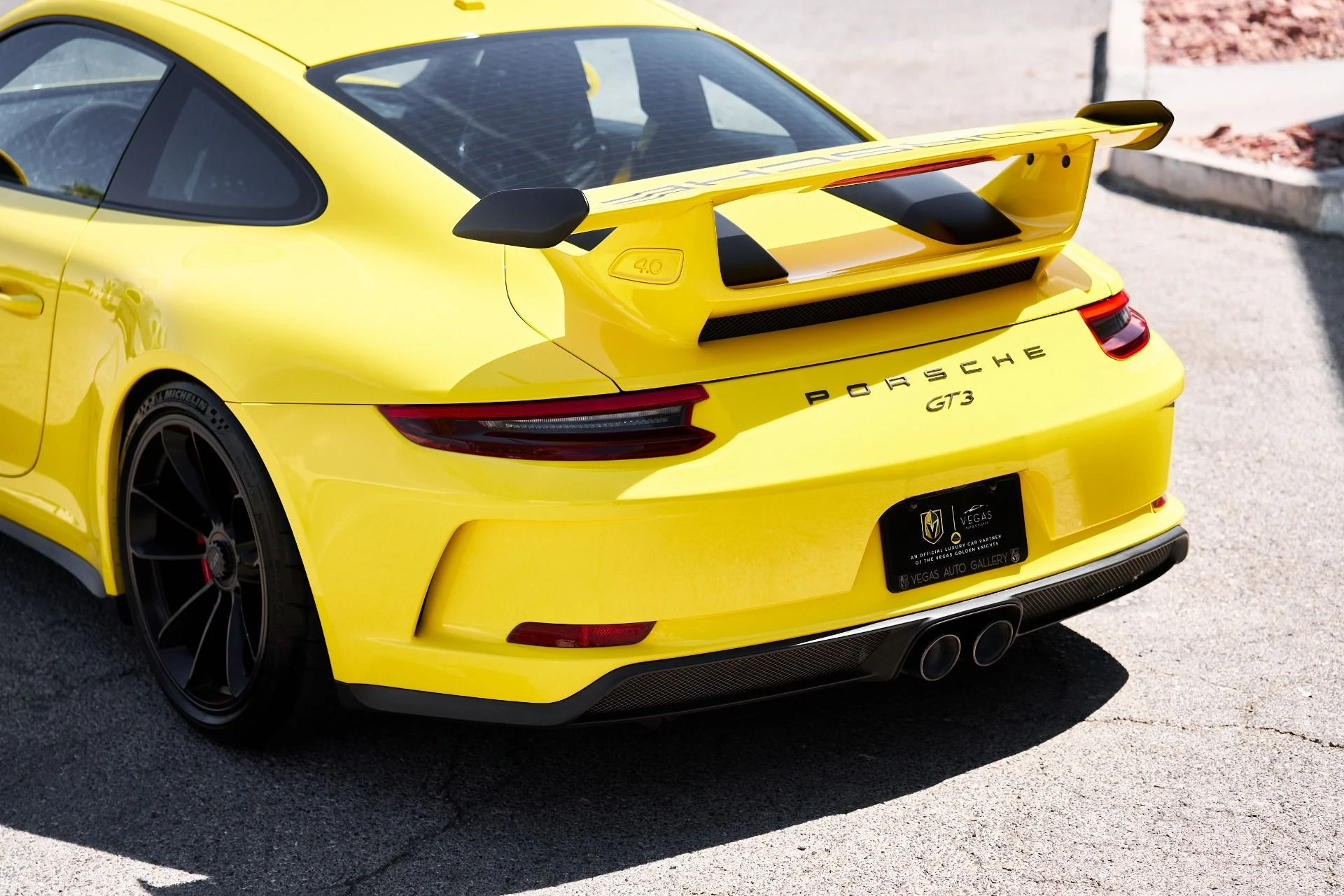 mph007_2334564664_Used_2018_Porsche_911_GT_3_1755896693_84cba77329