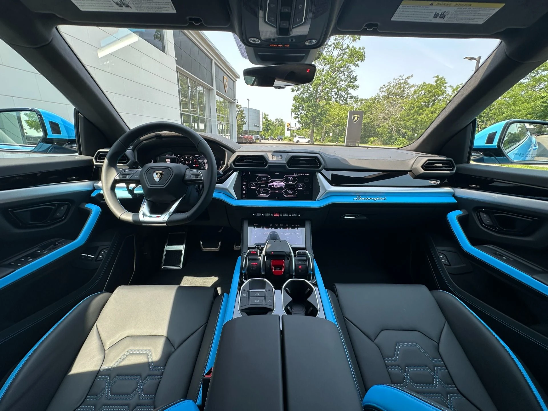 mph007_2334636153_Used_2026_Lamborghini_Urus_SE_1783978520_a77af14010