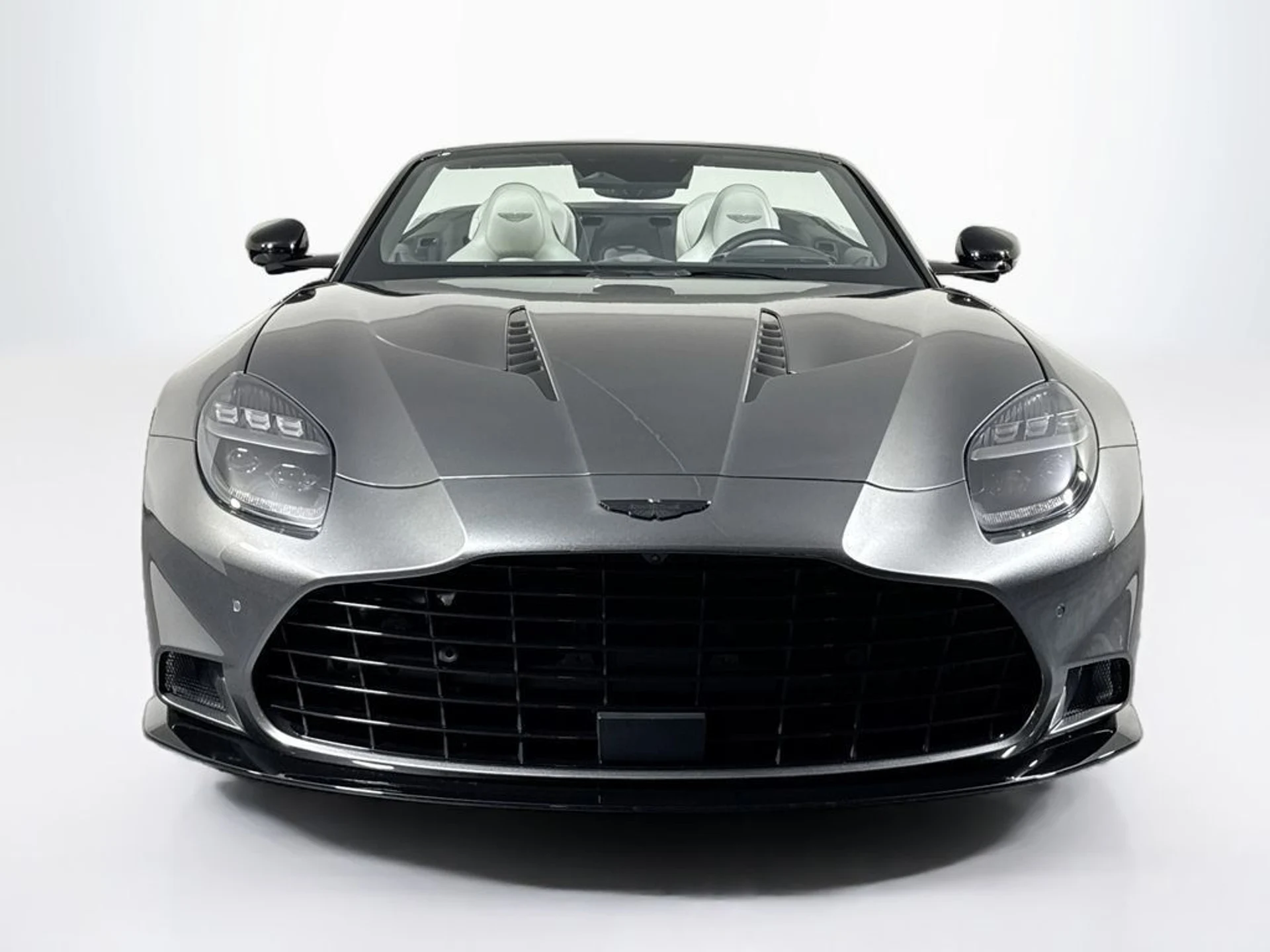 mph007_235039122_new_2027_aston_martin_vanquish_volante_11350_23067135_8_1024_bad0793399