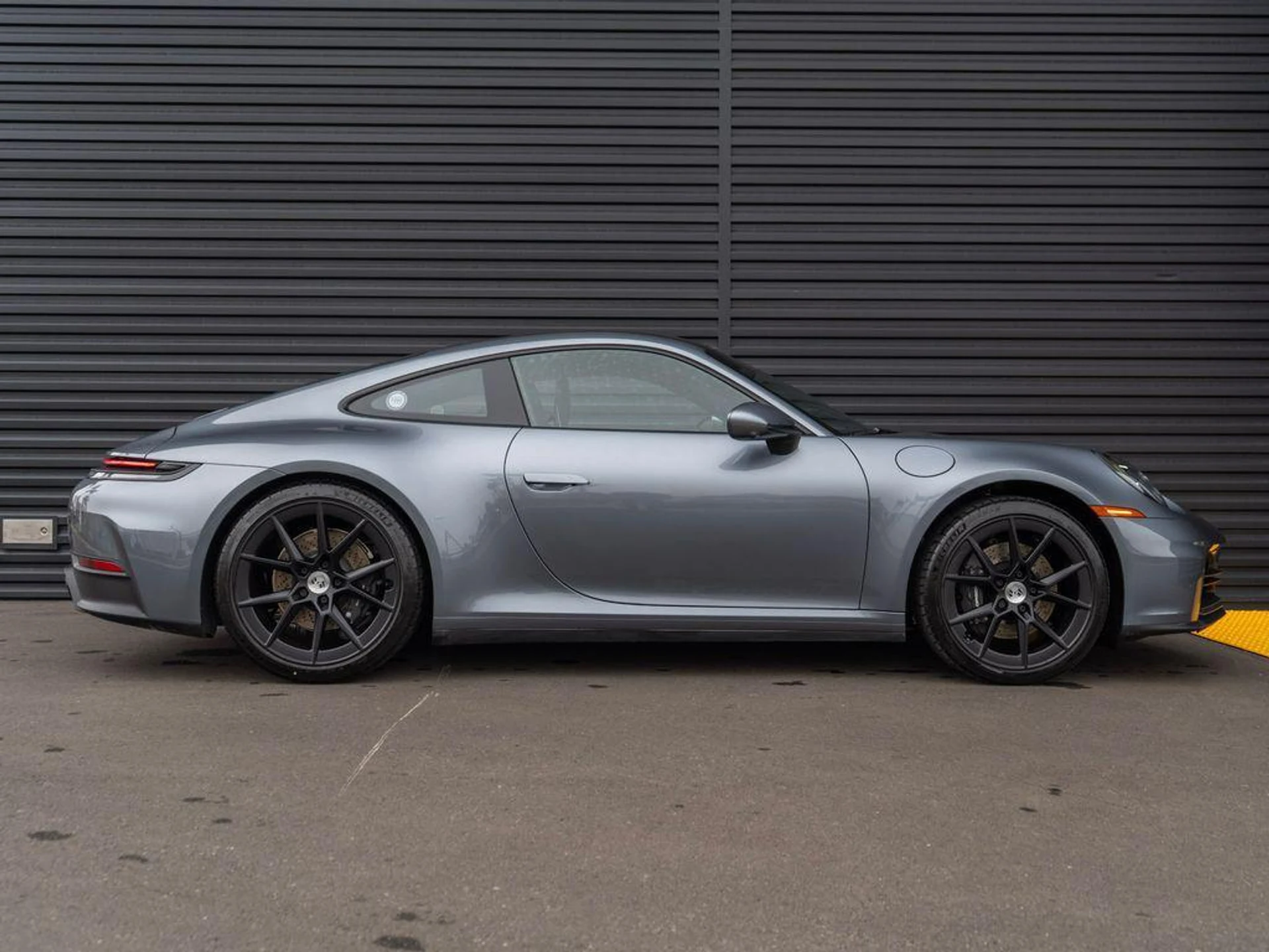 mph007_2350533772_Ueb_NS_2c00wf_Oc_r_Kl_SB_Bh_Zh5_PNY_f589f4d1b7