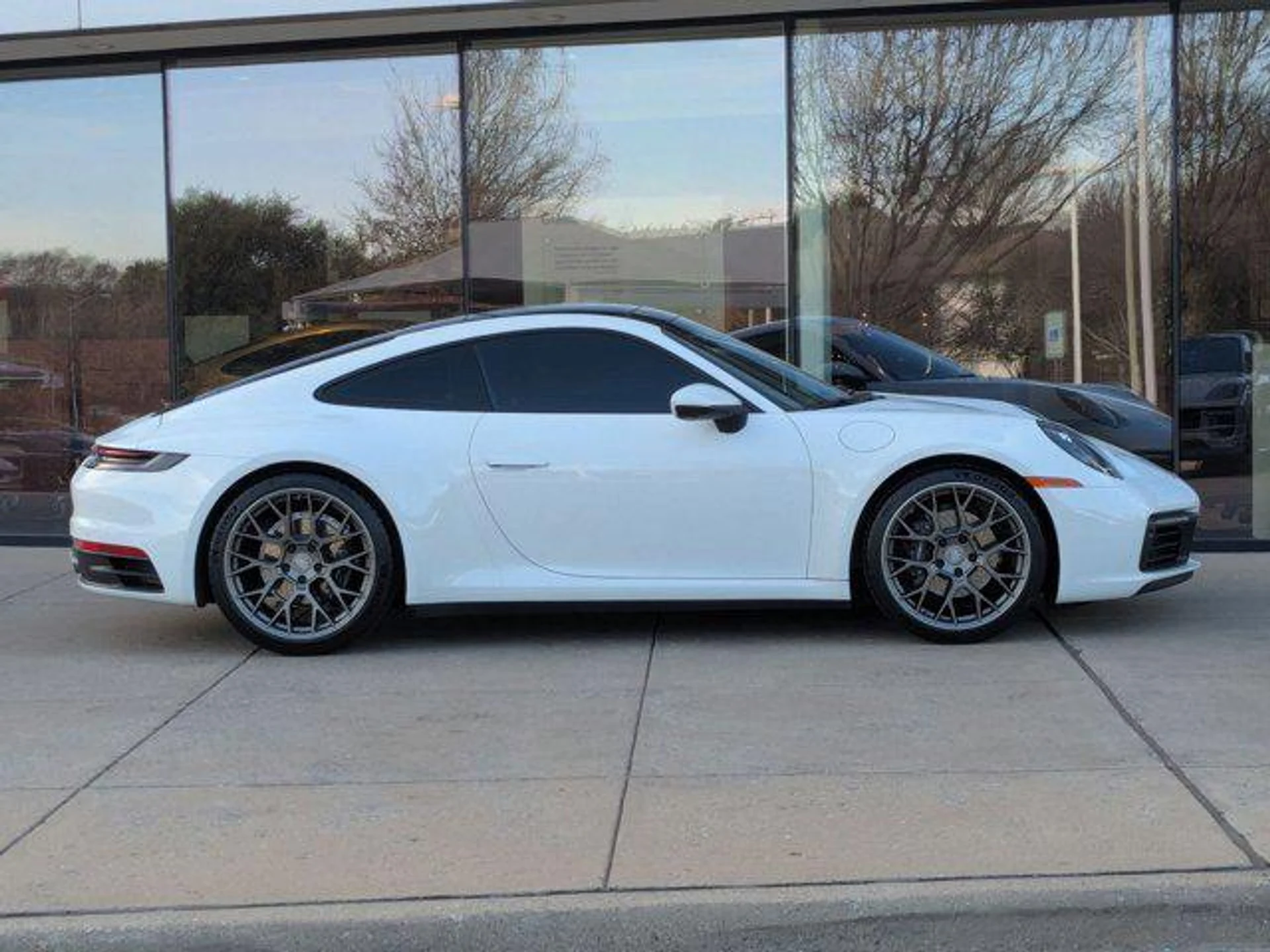 mph007_2355756801_bvn_Ho_C8o_Ul_O7w_J_Uwu_Ywmp_XUVVOI_2b6e254bea