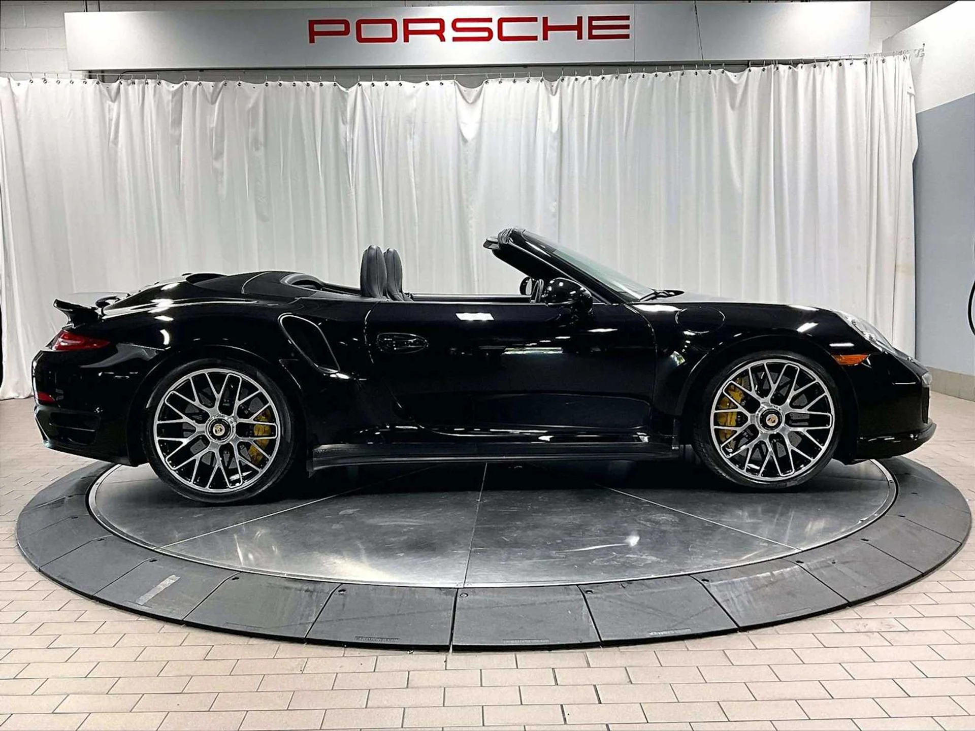 mph007_2356774630_dfc76e9e858da74d6a0dcafc12ab9768x_562068ca1c