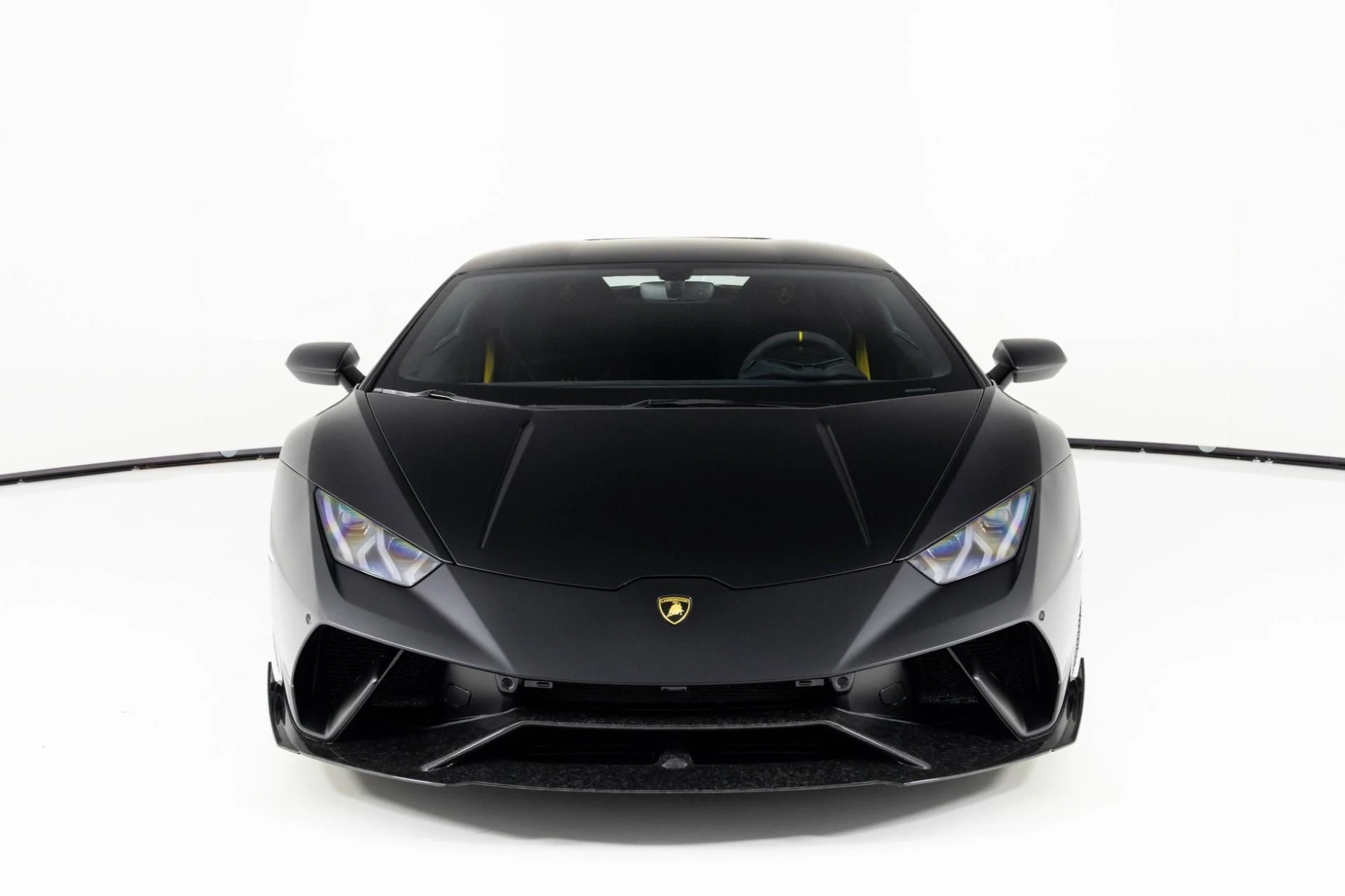 mph007_2358373772_Used_2018_Lamborghini_Huracan_Performante_1762565891_e63cfa04e9